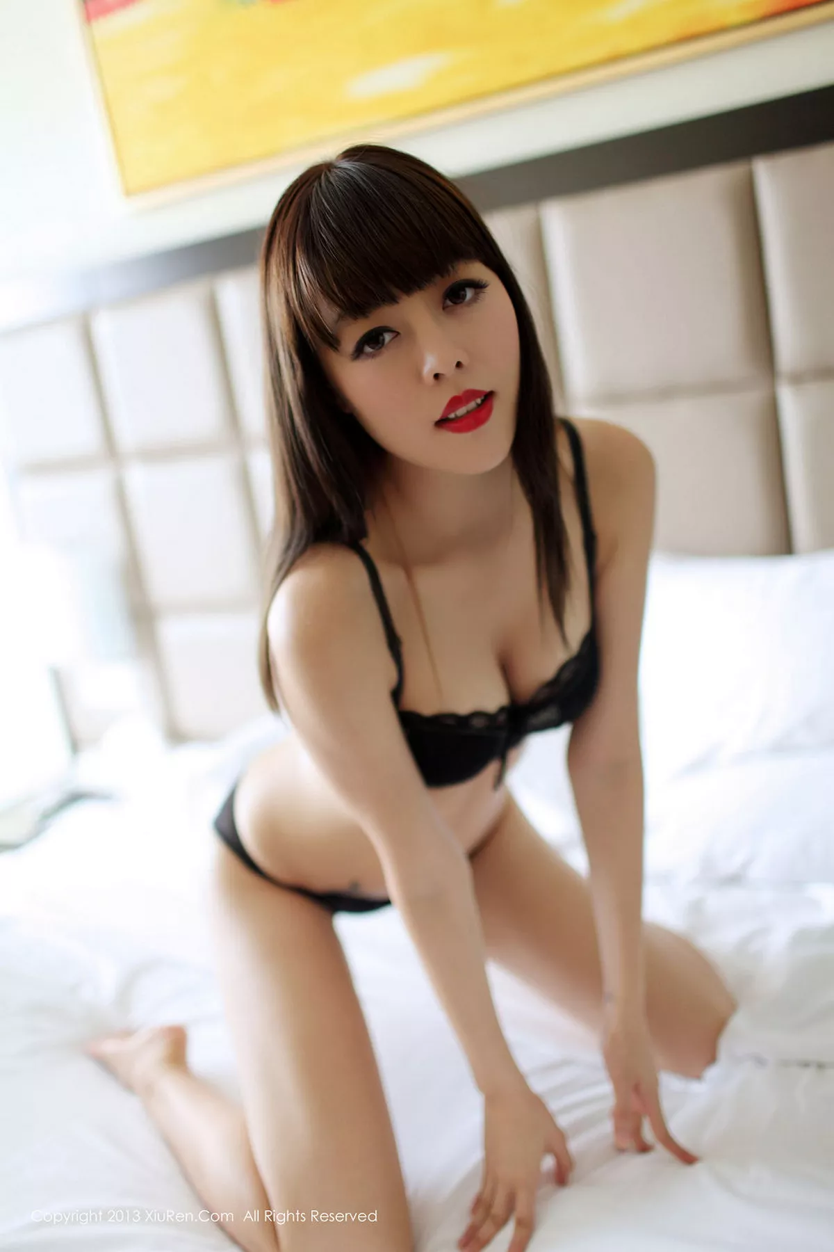 秀人集.com_[XiuRen秀人网]No.001_模特Viki性感内衣系列完美身材写真86P