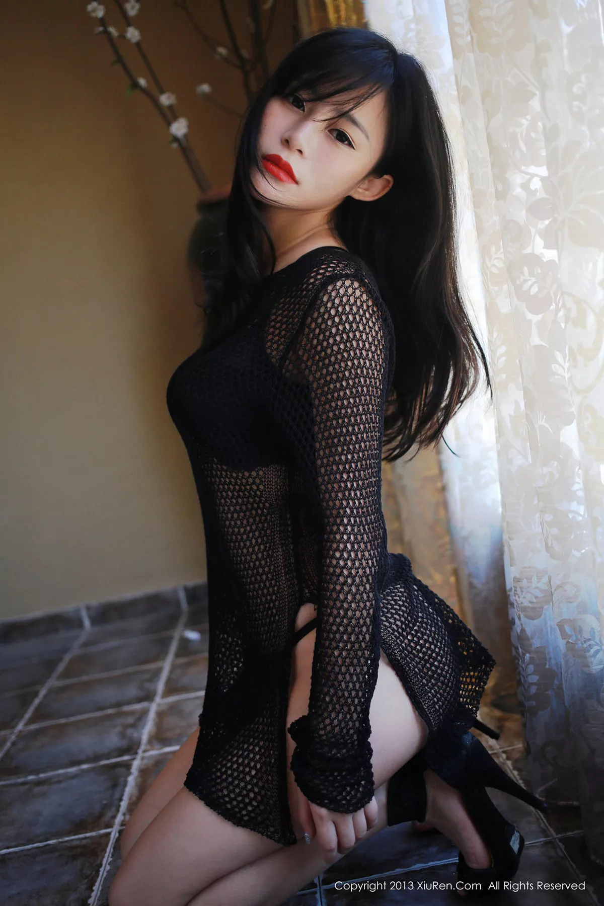 秀人集.com_[XiuRen秀人网]No.007_嫩模toro羽住黑丝内衣性感红唇激情诱惑写真70P