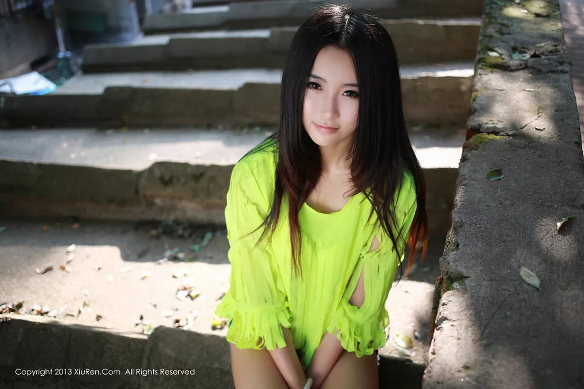 秀人集.com_[XiuRen秀人网]No.017_美媛女神MOON嘉依居家私房超级豪乳诱惑写真80P