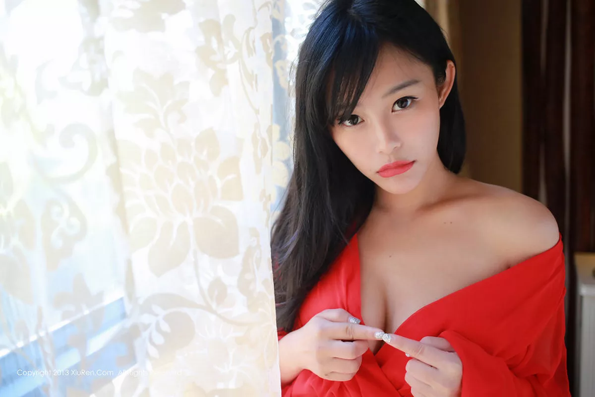 秀人集.com_[XiuRen秀人网]No.007_嫩模toro羽住黑丝内衣性感红唇激情诱惑写真70P