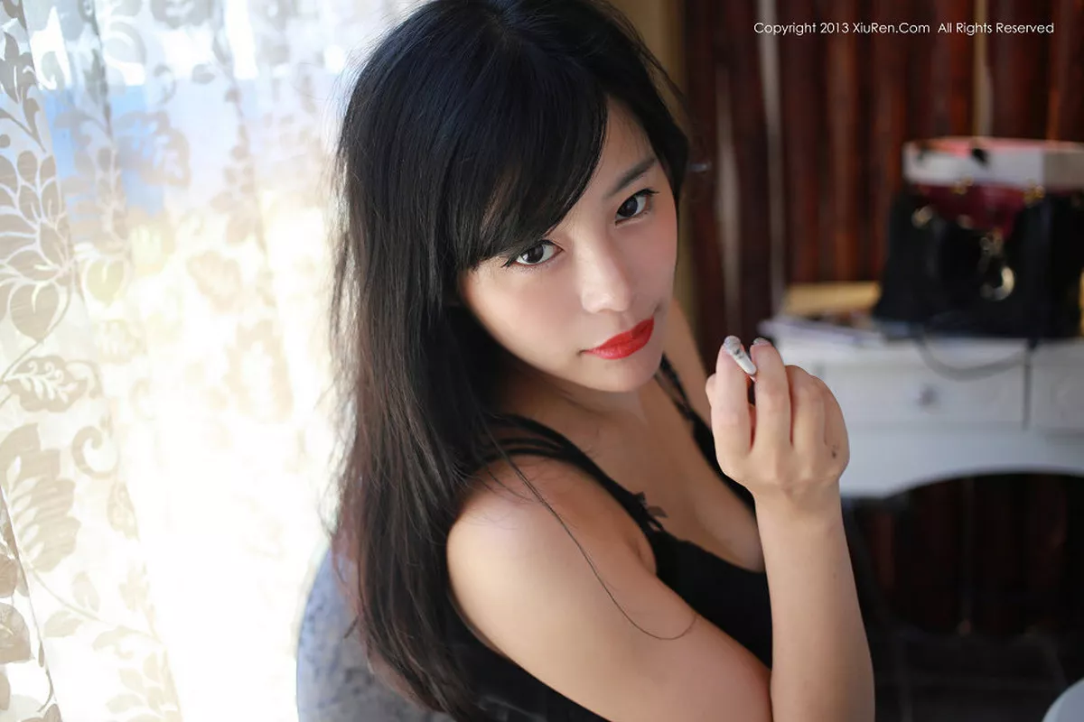 秀人集.com_[XiuRen秀人网]No.007_嫩模toro羽住黑丝内衣性感红唇激情诱惑写真70P