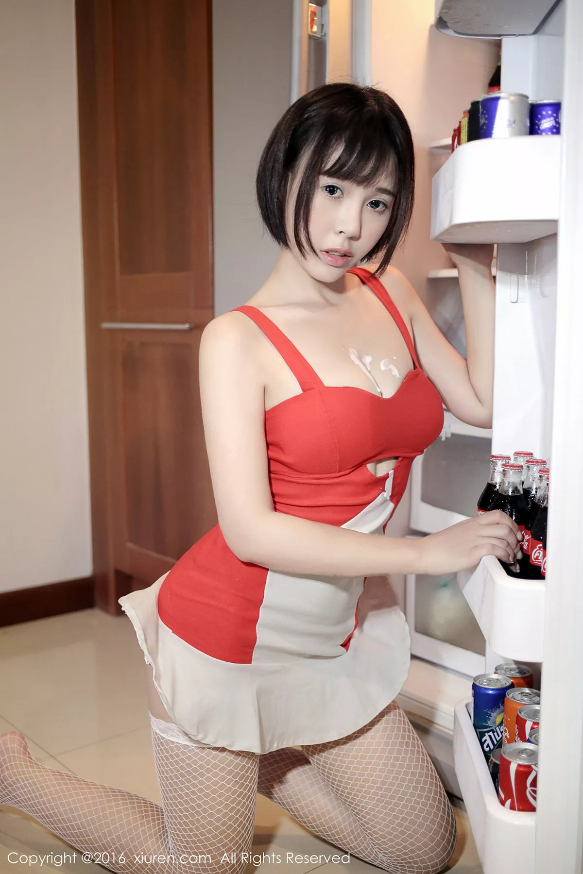 秀人集.com_[XiuRen秀人网]No.665_嫩模Evelyn艾莉苏梅岛旅拍性感小红裙秀白丝渔网腿袜写真40P