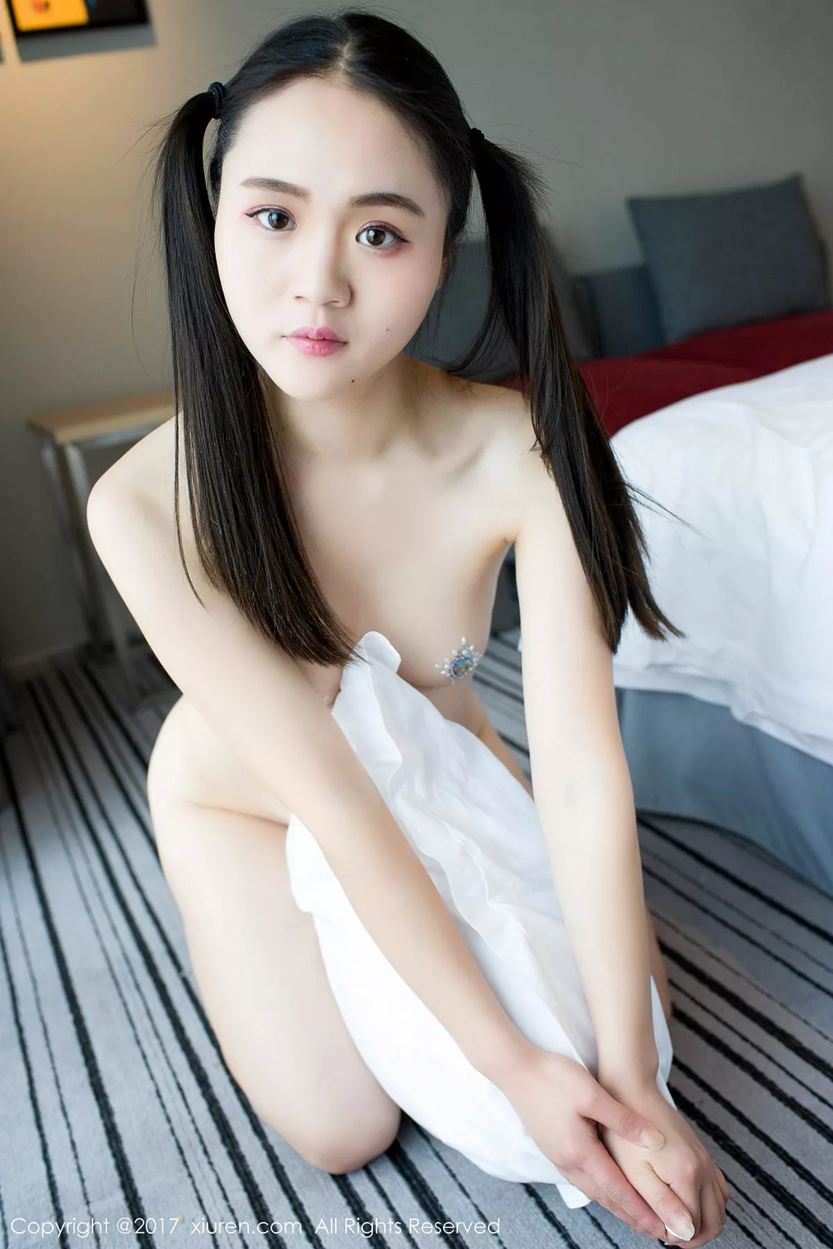 秀人集.com_[XiuRen秀人网]No.739_软妹嫩模杨欣欣大尺度私房全裸完美人体艺术诱惑写真64P