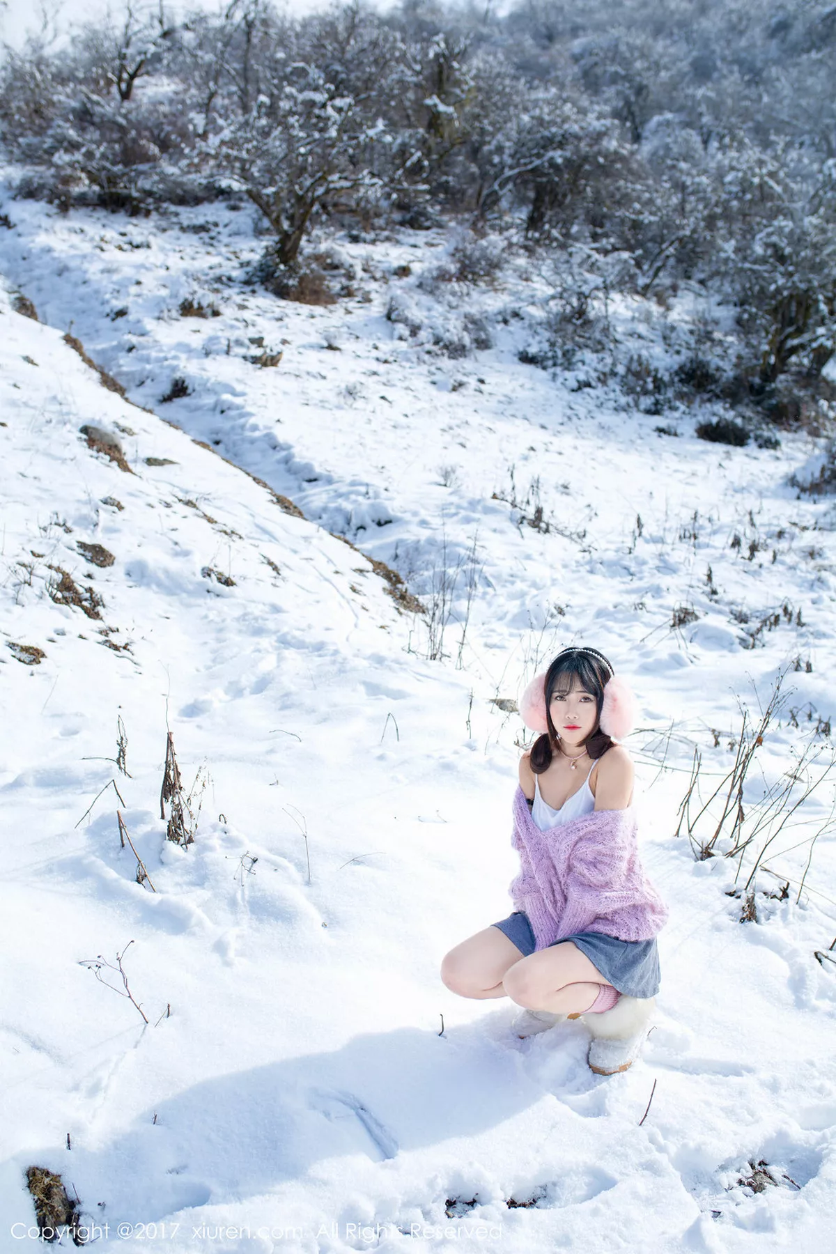 秀人集.com_[XiuRen秀人网]No.720_嫩模兜豆靓Youlina冰天雪地里黑色蕾丝内裤冰冷诱惑写真51P