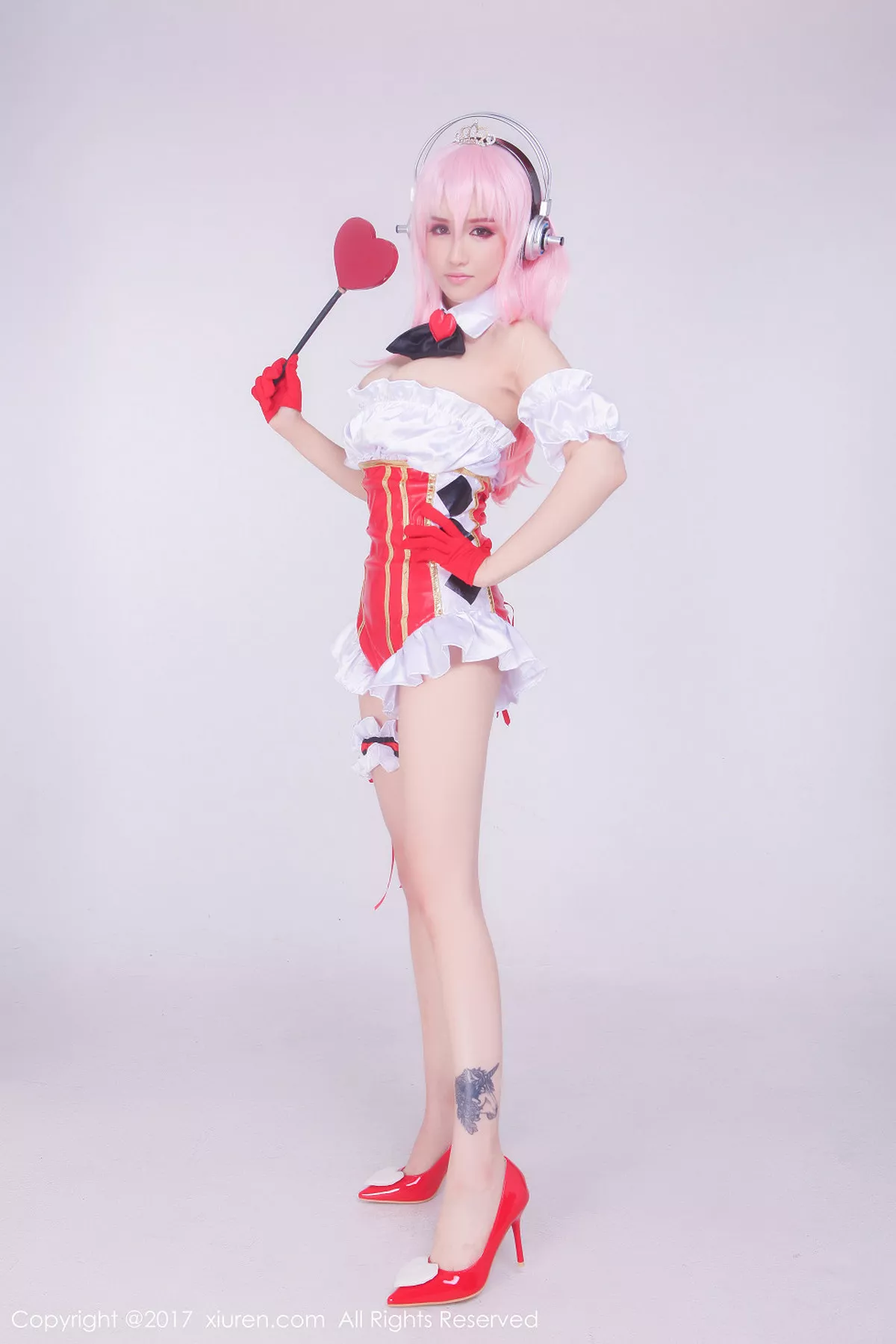 秀人集.com_[XiuRen秀人网]No.722_嫩模K8傲娇萌萌Vivian浴室里全裸上身手遮豪乳诱惑写真62P