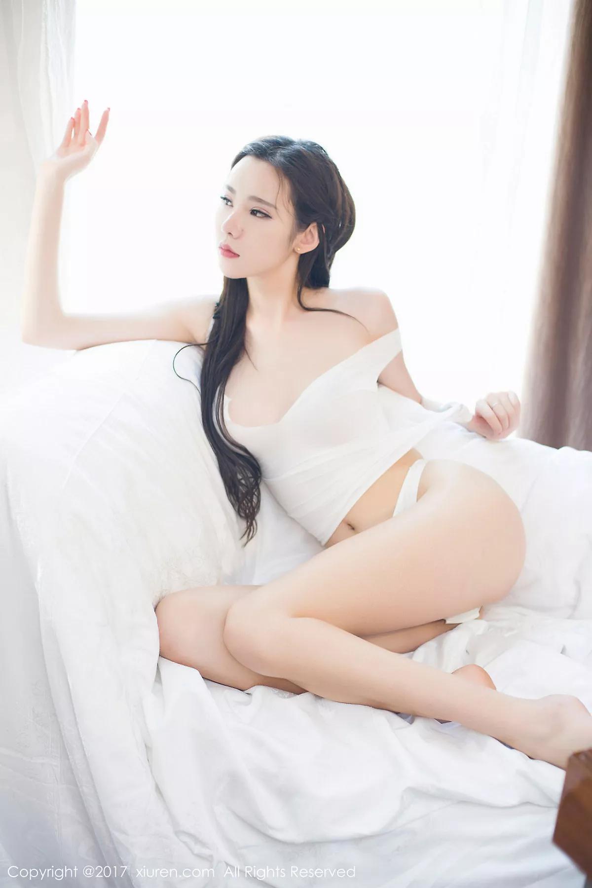 秀人集.com_[XiuRen秀人网]No.682_新晋模特萌琪琪Irene日系超短漏胸死库水秀完美身材性感写真63P
