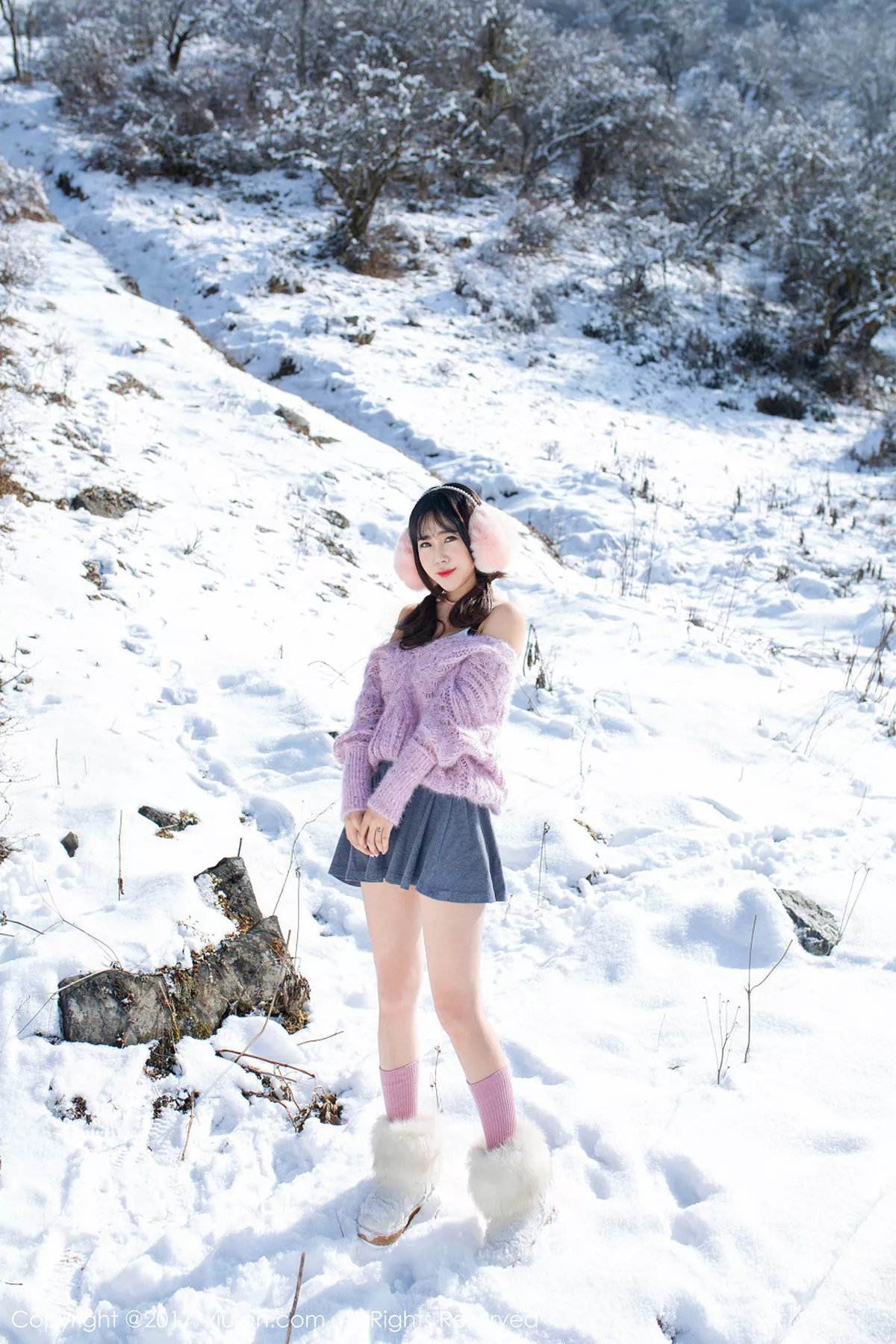 秀人集.com_[XiuRen秀人网]No.720_嫩模兜豆靓Youlina冰天雪地里黑色蕾丝内裤冰冷诱惑写真51P