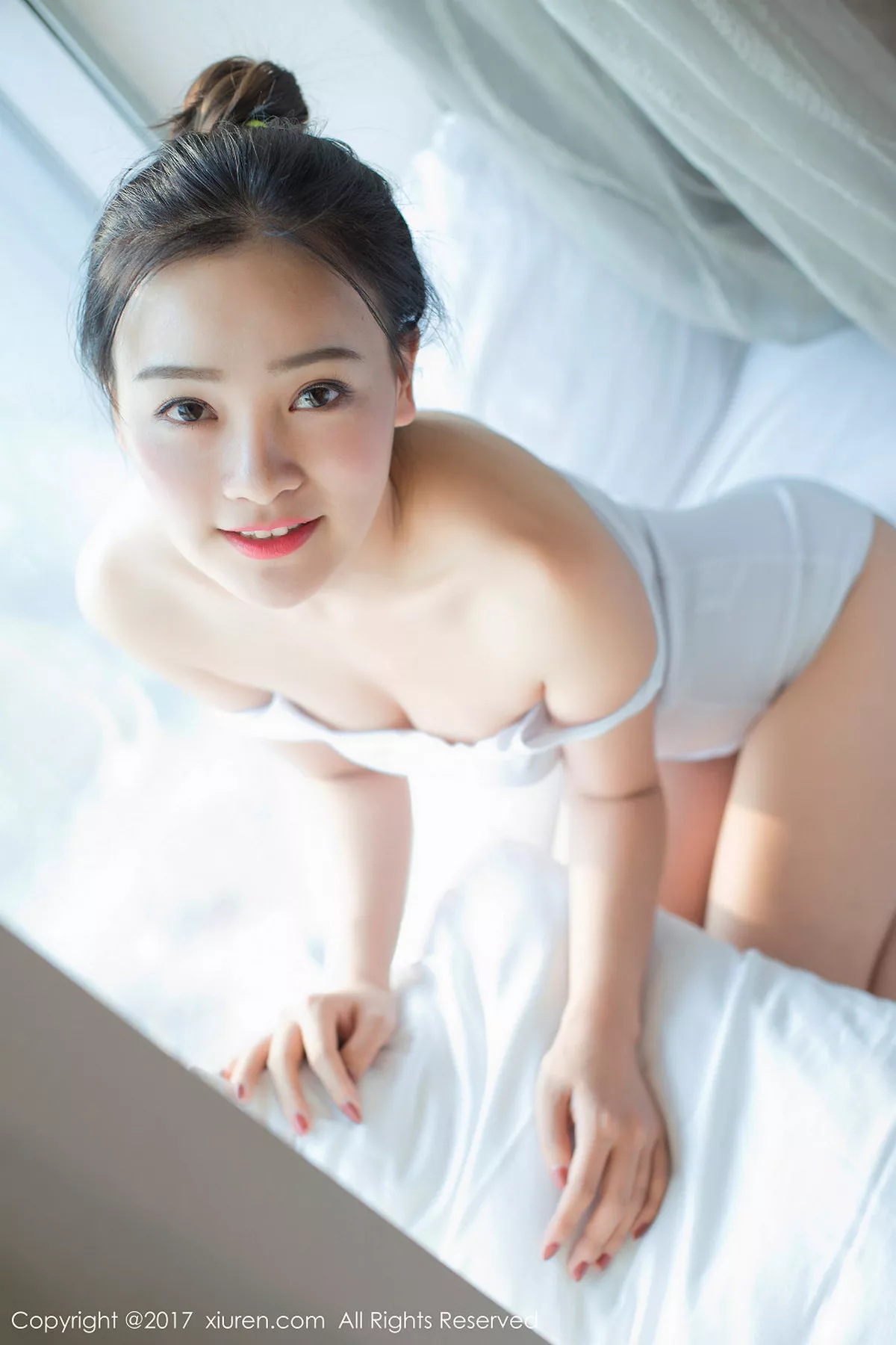 秀人集.com_[XiuRen秀人网]No.684_嫩模芈琳娜居家蓝色低胸体操服秀美胸白色死库水性感写真62P