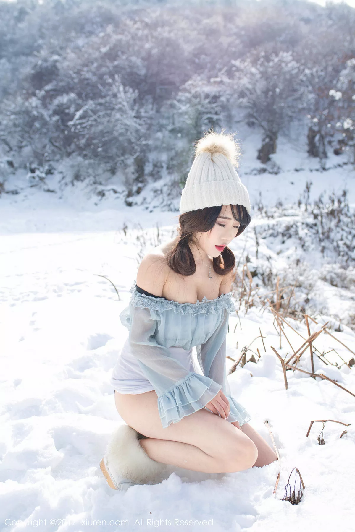 秀人集.com_[XiuRen秀人网]No.720_嫩模兜豆靓Youlina冰天雪地里黑色蕾丝内裤冰冷诱惑写真51P