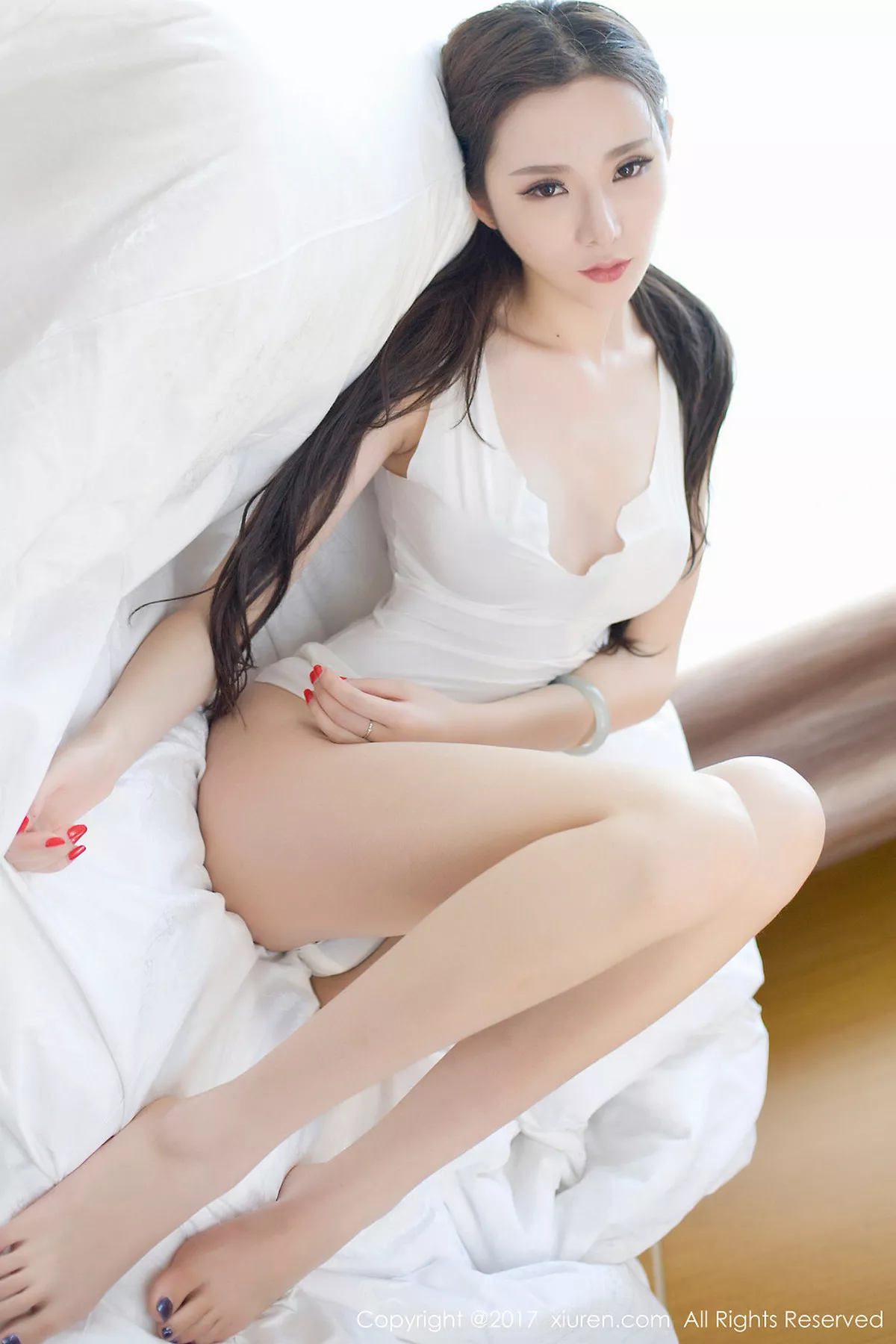 秀人集.com_[XiuRen秀人网]No.682_新晋模特萌琪琪Irene日系超短漏胸死库水秀完美身材性感写真63P
