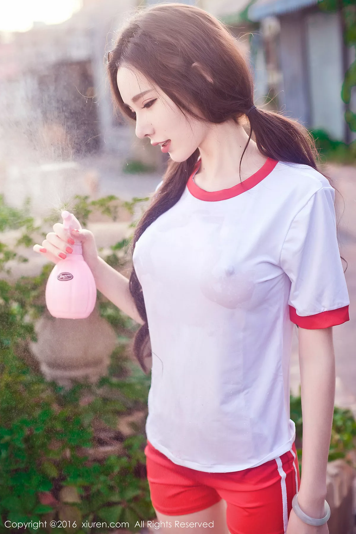 秀人集.com_[XiuRen秀人网]No.669_嫩模萌琪琪Irene吊带薄纱睡裙透视秀美乳完美身材诱惑写真72P