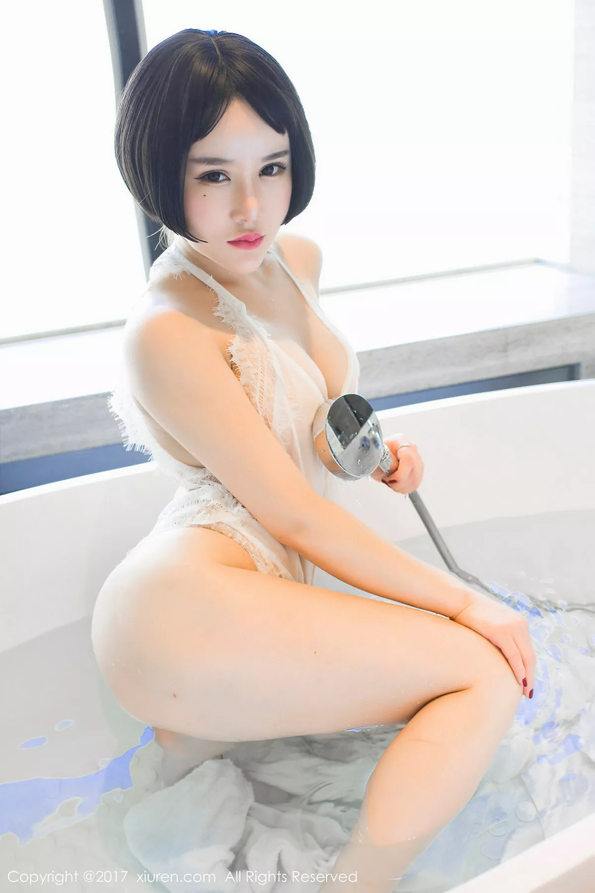 秀人集.com_[XiuRen秀人网]No.770_短发嫩模佑熙白色蕾丝边情趣内衣浴缸里湿身诱惑写真56P