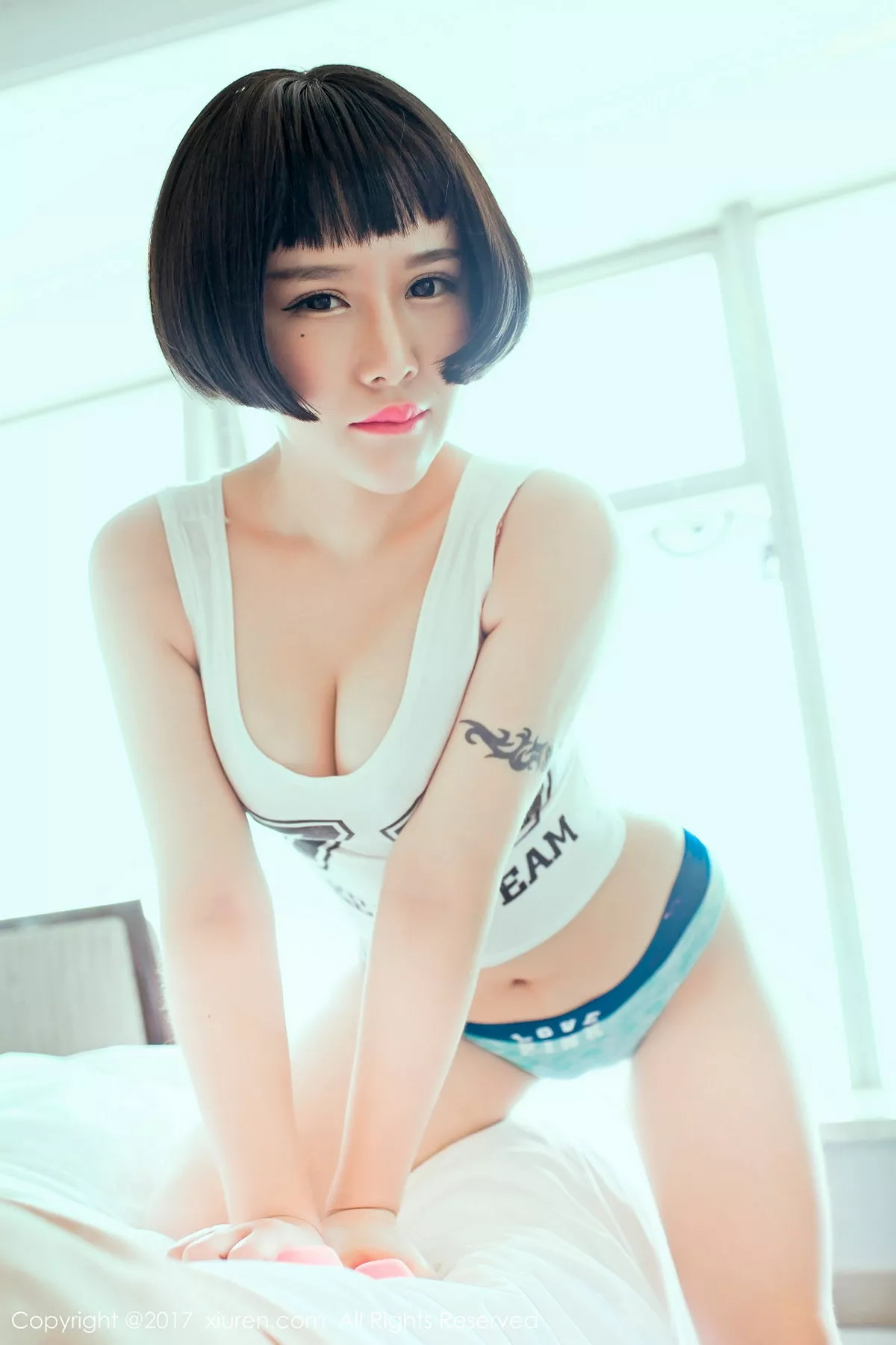 秀人集.com_[XiuRen秀人网]No.794_嫩模佑熙白色连体开胸死库水秀浑圆美乳完美诱惑写真44P