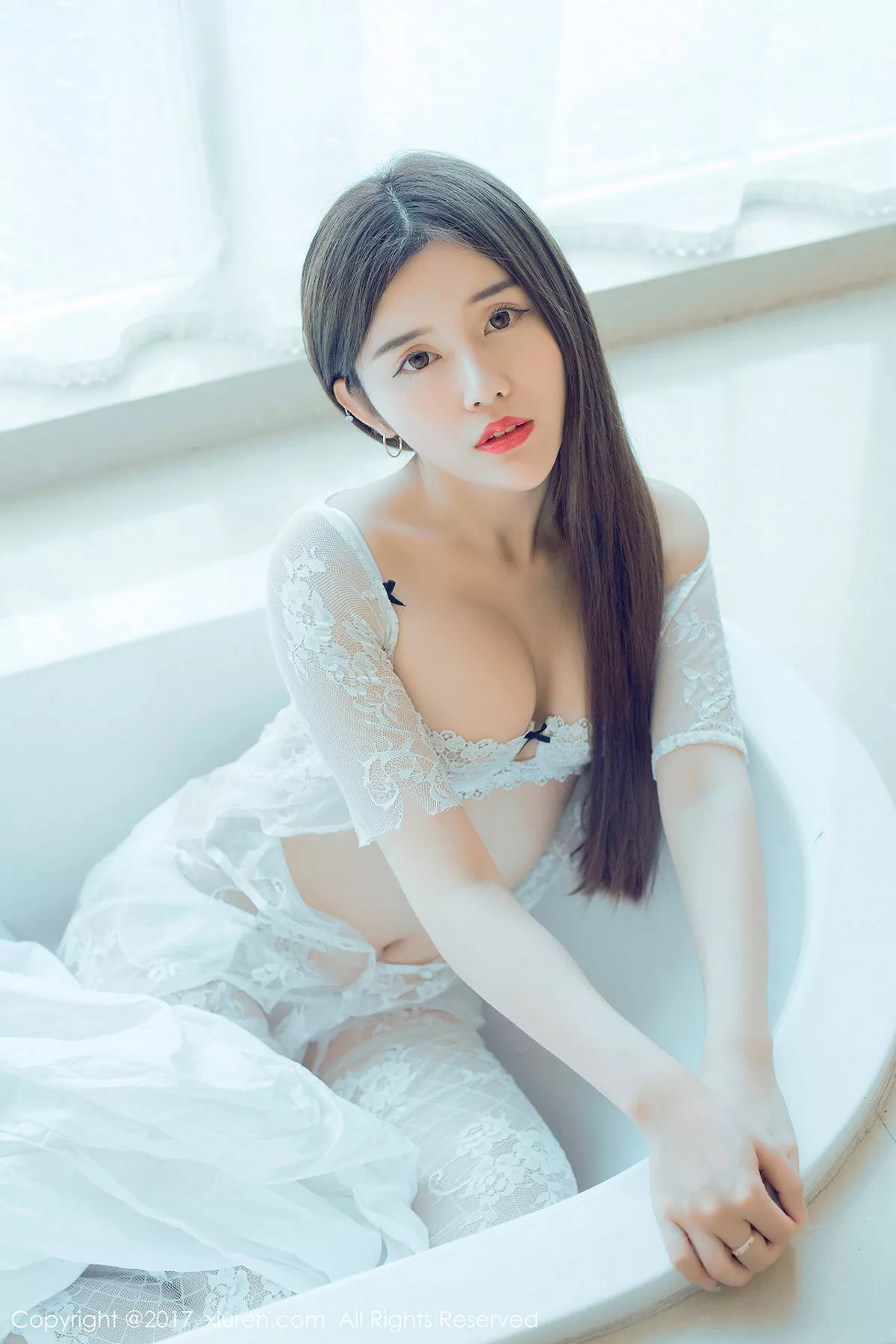 秀人集.com_[XiuRen秀人网]No.813_嫩模兔子NINA居家浴缸里白色蕾丝内衣秀傲人豪乳诱惑写真50P