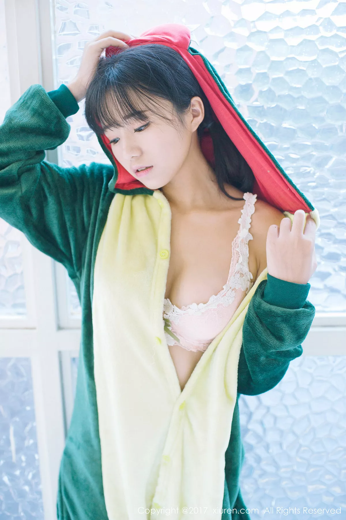 秀人集.com_[XiuRen秀人网]No.831_嫩模仓井优香三点式草莓内衣加粉红内衣秀白嫩肌肤性感写真47P