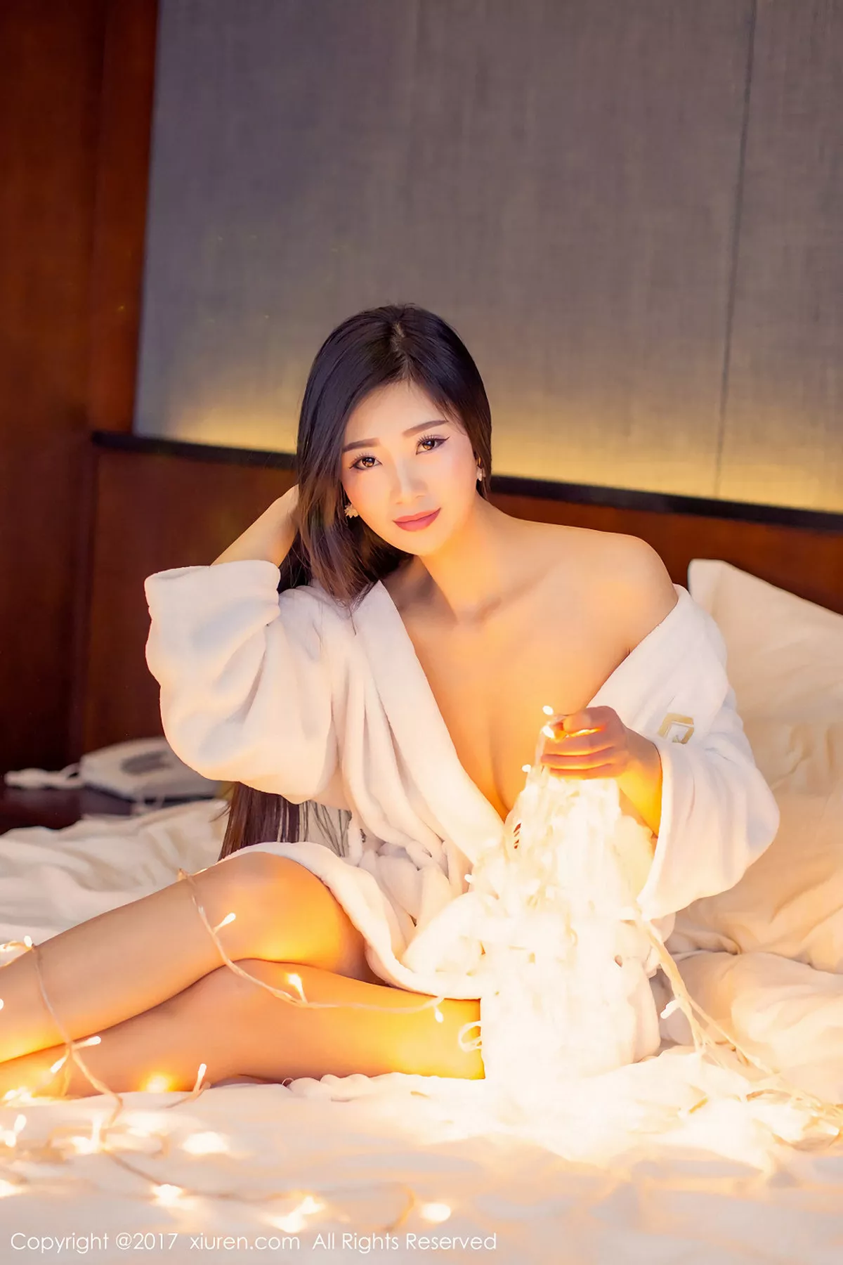 秀人集.com_[XiuRen秀人网]No.842_嫩模宋-KiKi大尺度灯带裹身全裸秀完美身材闪亮诱惑写真45P