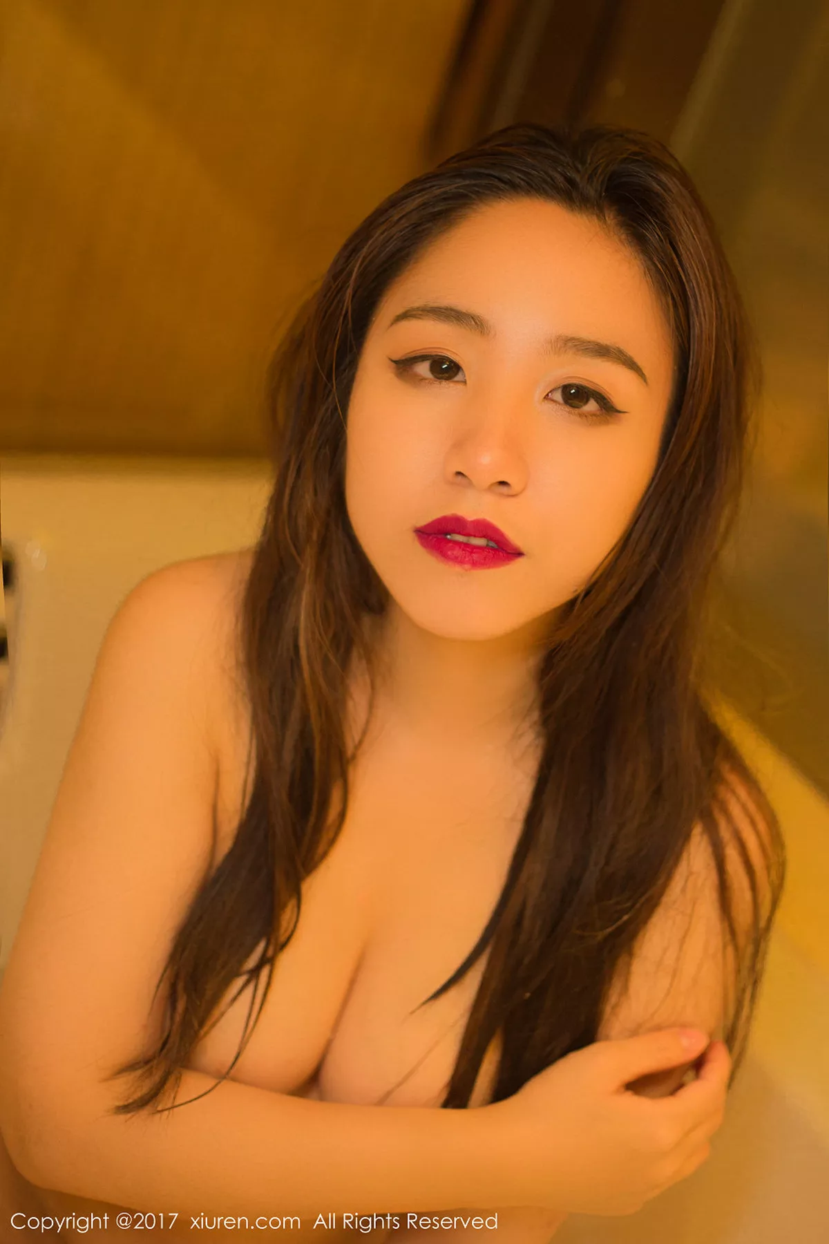 秀人集.com_[XiuRen秀人网]No.823_嫩模吃白菜的vi菜菜居家私房全裸秀诱人酮体极致诱惑写真48P