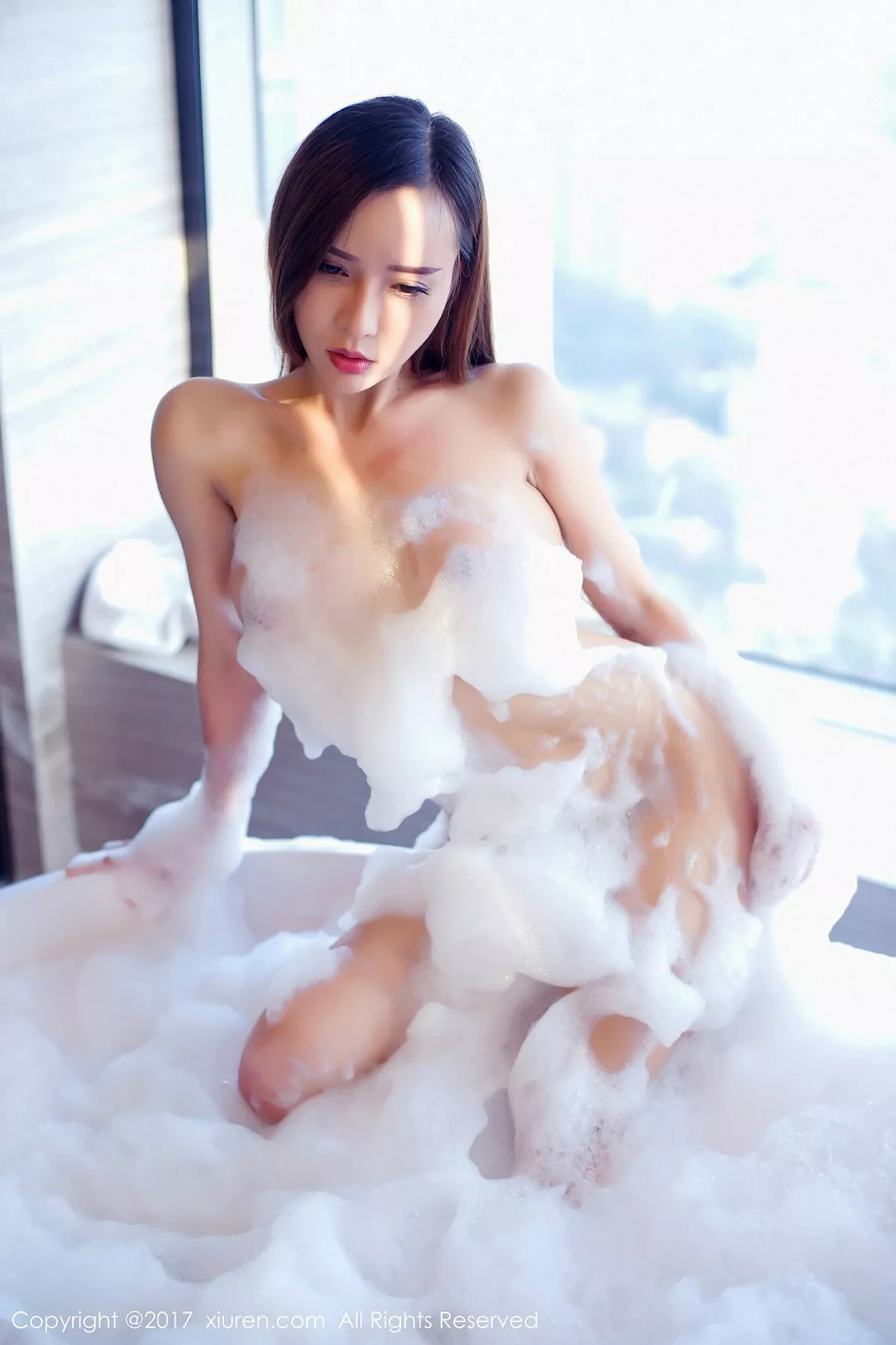 秀人集.com_[XiuRen秀人网]No.866_嫩模艾小青居家日系学生服+浴缸全裸泡泡浴火辣诱惑写真56P