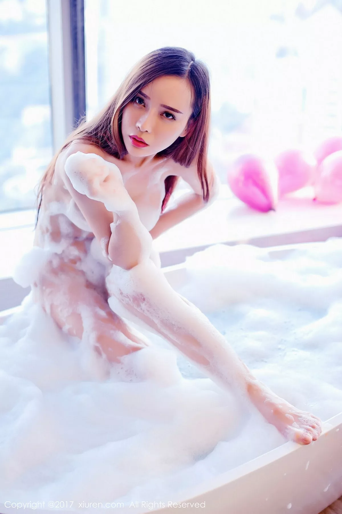 秀人集.com_[XiuRen秀人网]No.866_嫩模艾小青居家日系学生服+浴缸全裸泡泡浴火辣诱惑写真56P