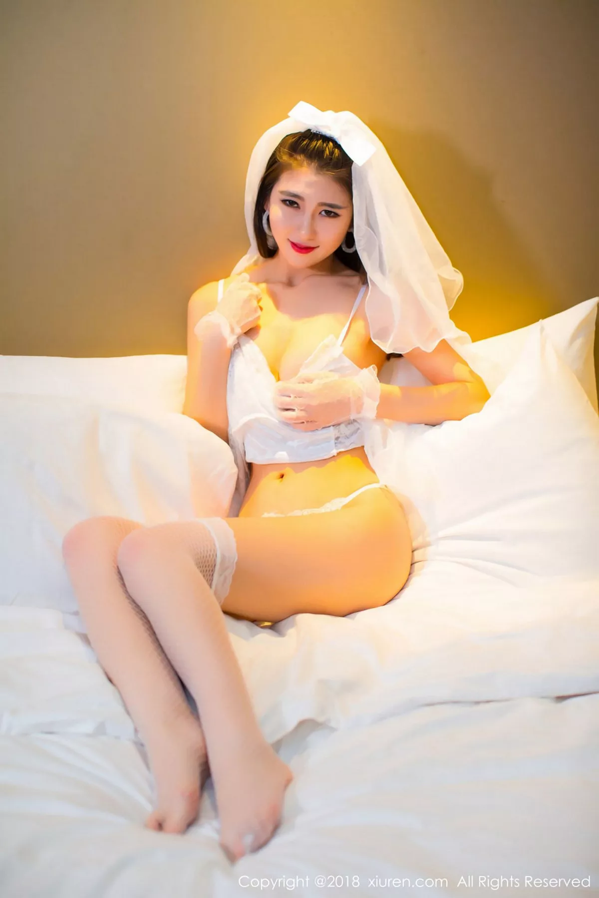秀人集.com_[XiuRen秀人网]No.896_嫩模糖果儿情趣镂空婚纱配吊带蕾丝网袜欲望无限诱惑写真56P