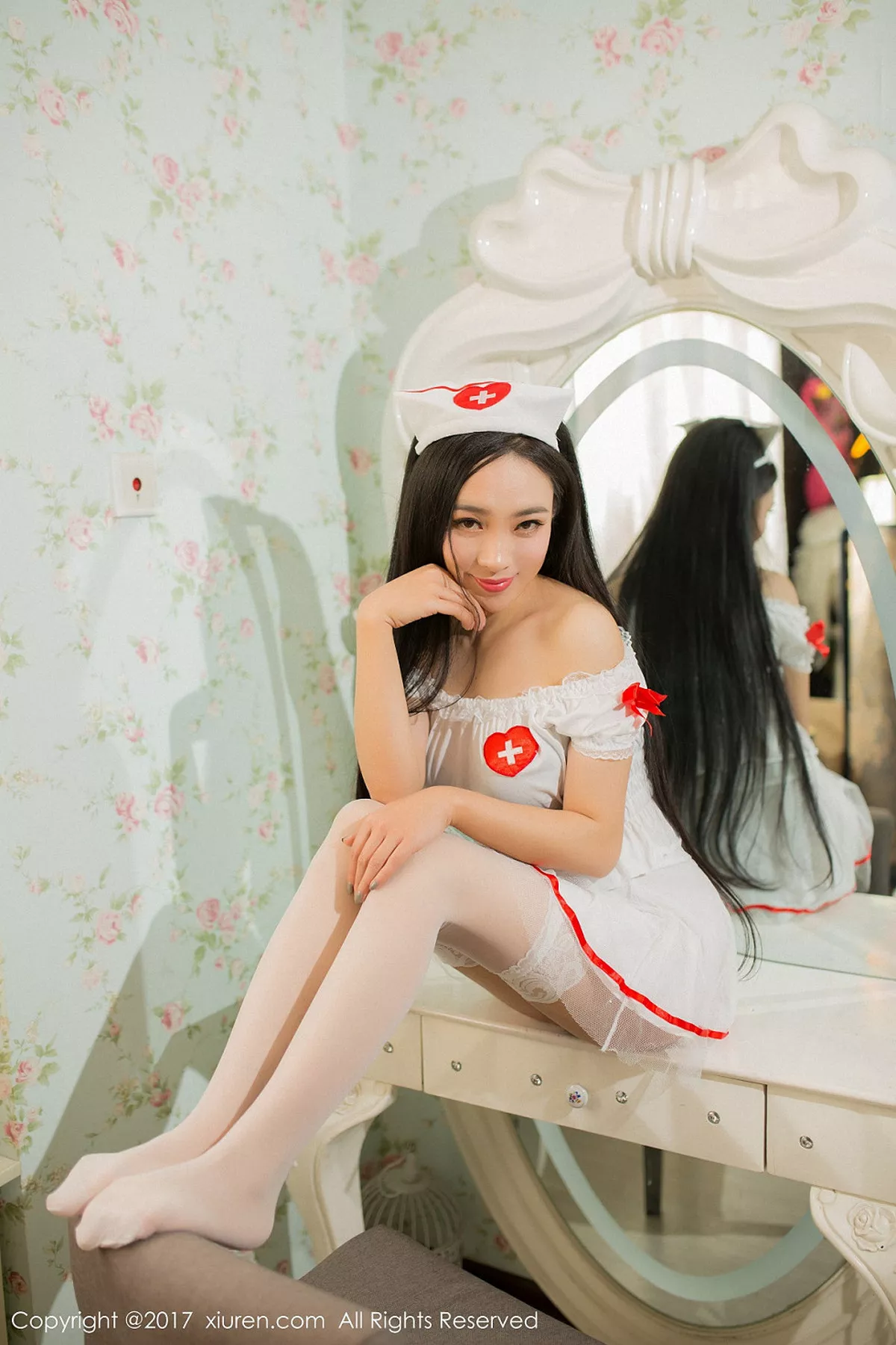 秀人集.com_[XiuRen秀人网]No.877_嫩模艾儿黑丝兔女郎加性感护士制服秀完美身材诱惑写真51P
