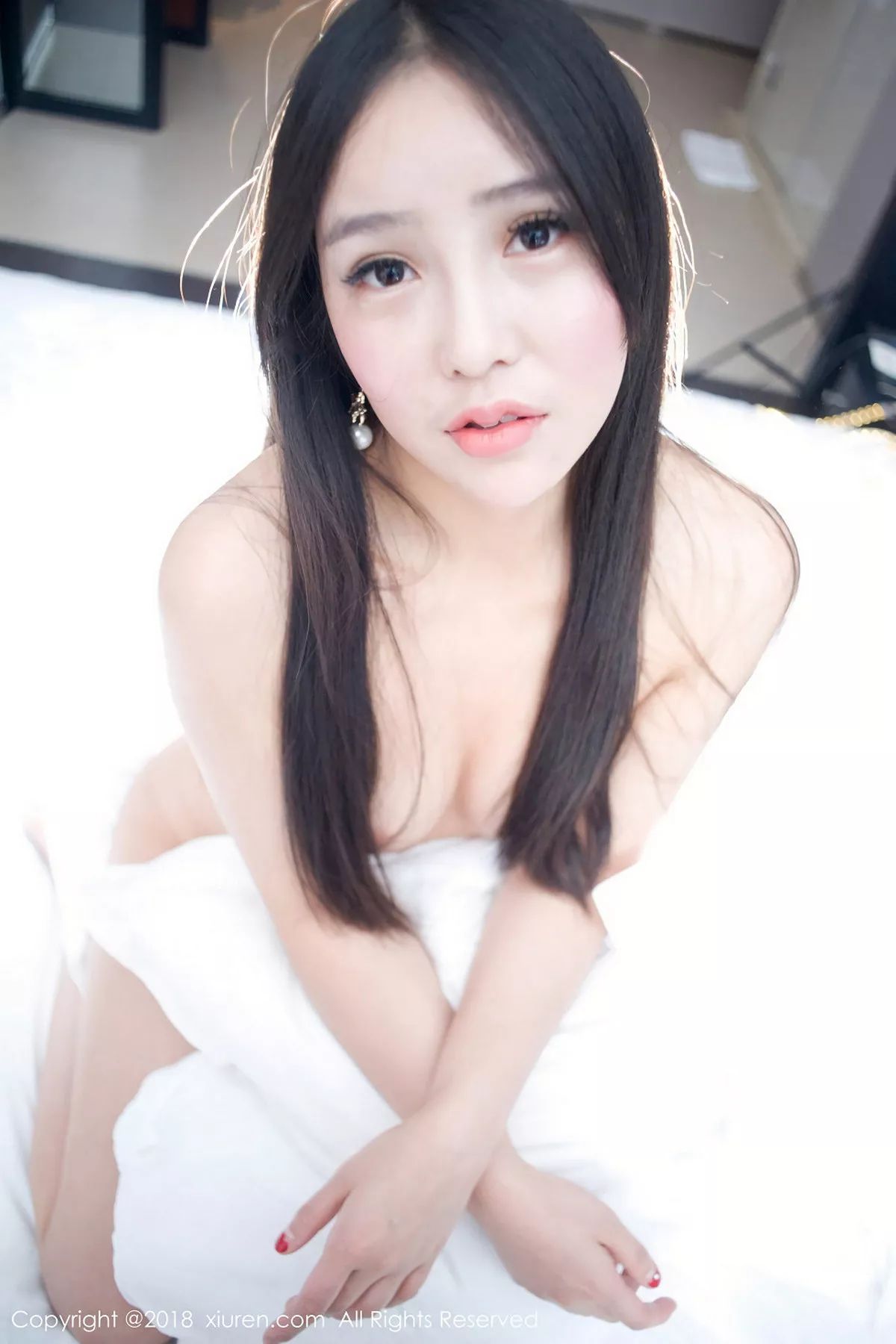 秀人集.com_[XiuRen秀人网]No.929_混血嫩模艾弥居家私房浴缸里黑色情趣蕾丝内衣湿身诱惑写真48P