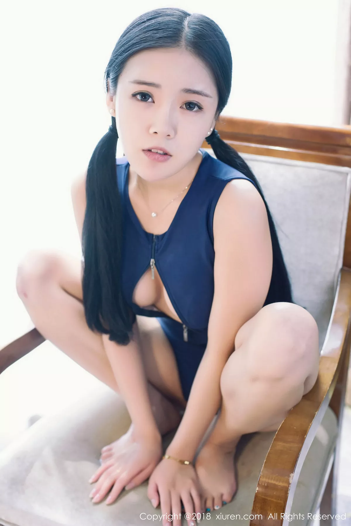 秀人集.com_[XiuRen秀人网]No.932_巨乳嫩模红气球红色连体内衣+日系开胸死库水爆乳诱惑写真49P