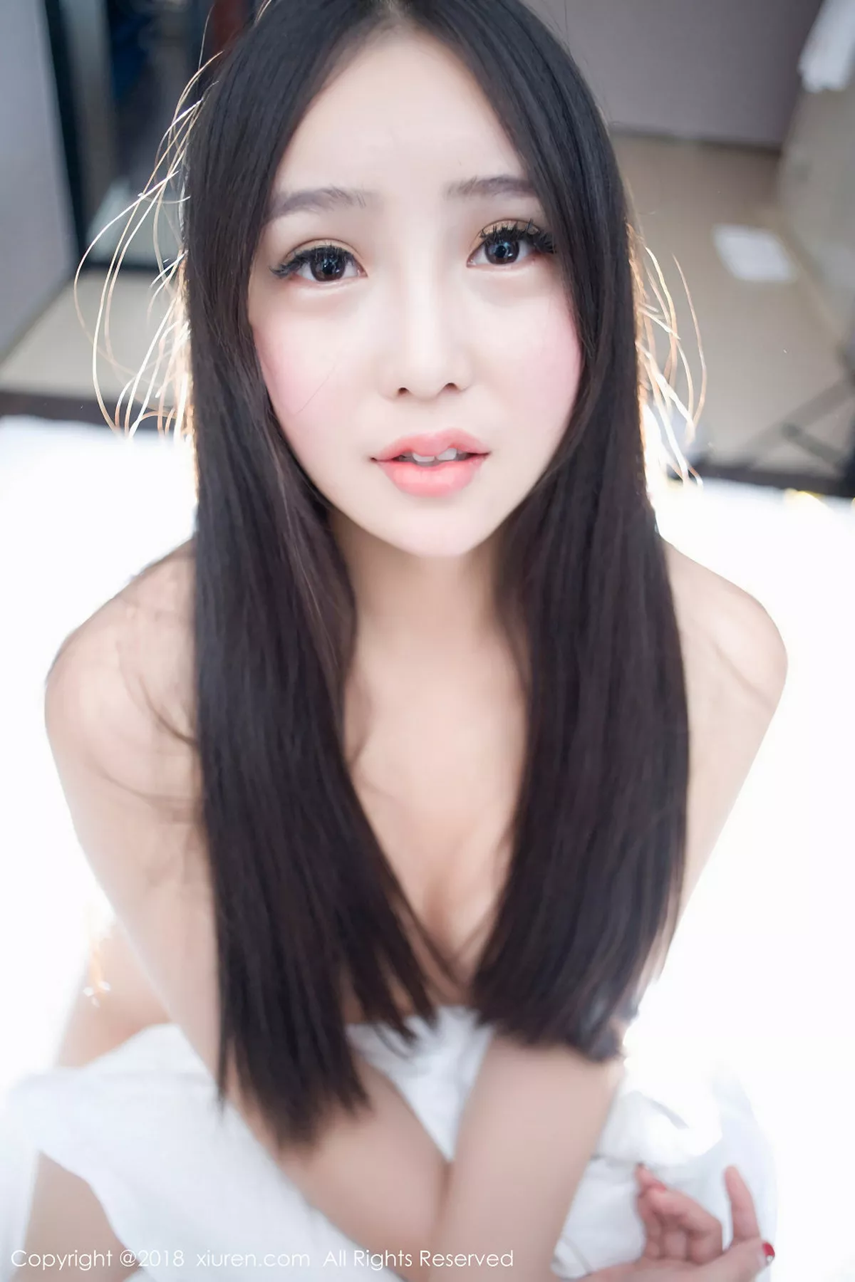 秀人集.com_[XiuRen秀人网]No.929_混血嫩模艾弥居家私房浴缸里黑色情趣蕾丝内衣湿身诱惑写真48P