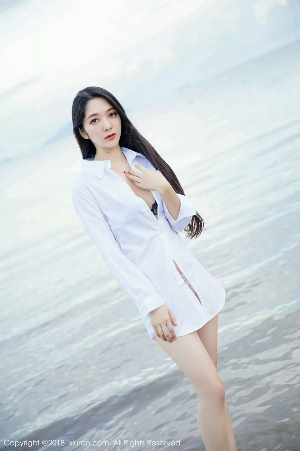 秀人集.com_[XiuRen秀人网]No.962_嫩模小热巴甲米旅拍性感白衬衫配蕾丝内衣妩媚诱惑写真43P