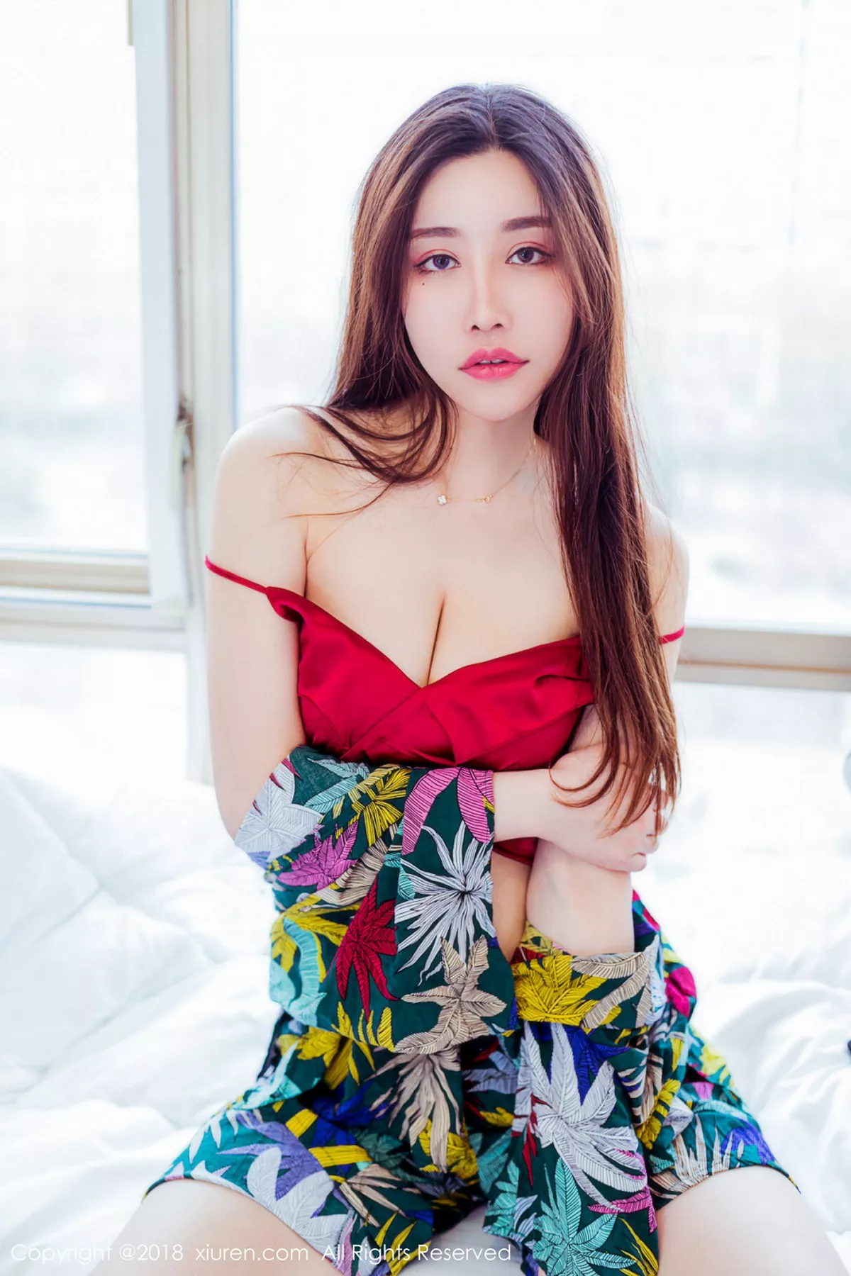 秀人集.com_[XiuRen秀人网]No.959_嫩模美昕Yumi吊带牛仔连身裙秀滑嫩肌肤完美身材性感写真83P