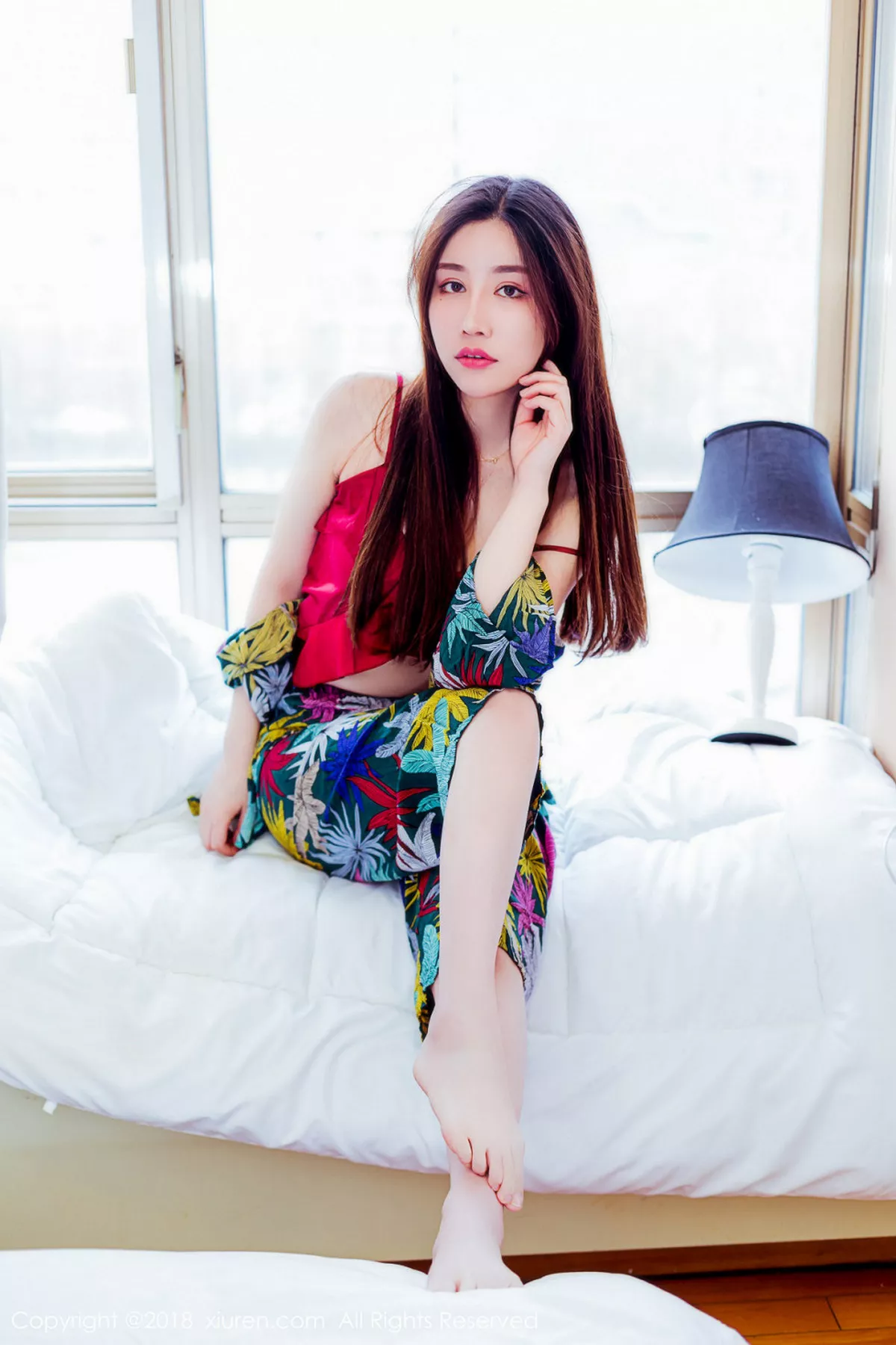 秀人集.com_[XiuRen秀人网]No.959_嫩模美昕Yumi吊带牛仔连身裙秀滑嫩肌肤完美身材性感写真83P