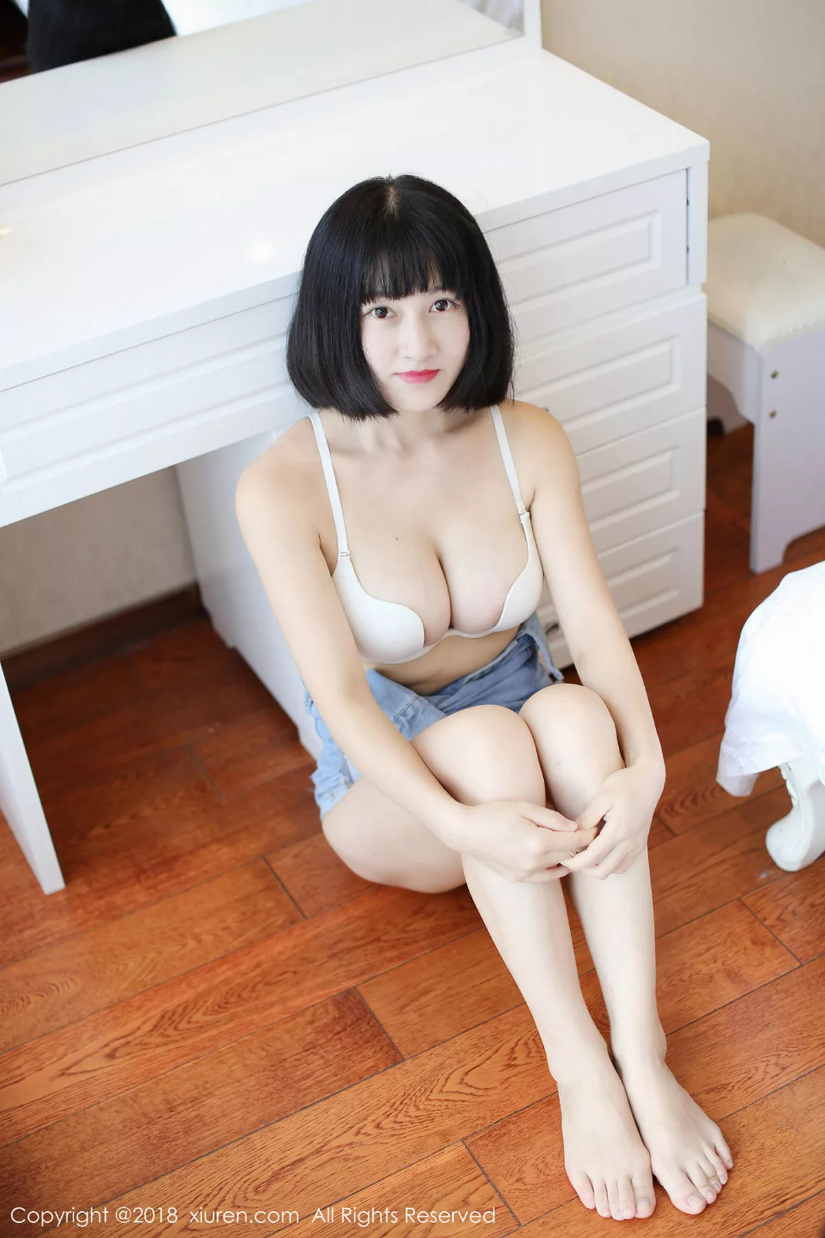 秀人集.com_[XiuRen秀人网]No.1001_嫩模小探戈居家私房白色内衣配牛仔短裙秀豪乳诱惑写真41P