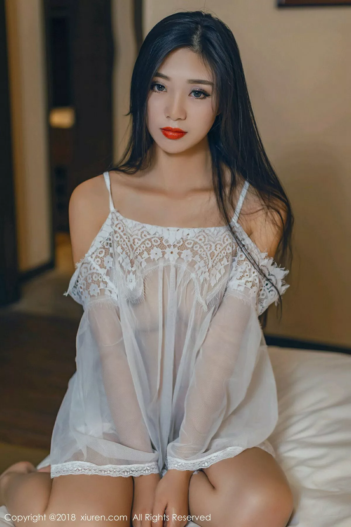 秀人集.com_[XiuRen秀人网]No.992_女神宋-KiKi白色吊带薄纱无内真空透视秀美乳火辣诱惑写真31P