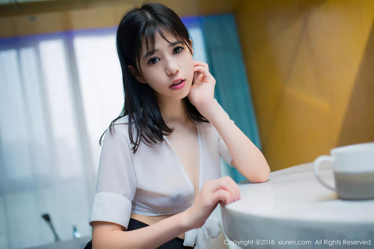 秀人集.com_[XiuRen秀人网]No.1014_嫩模艾栗栗性感小秘书黑色包臀短裙配黑色丝袜诱惑写真46P