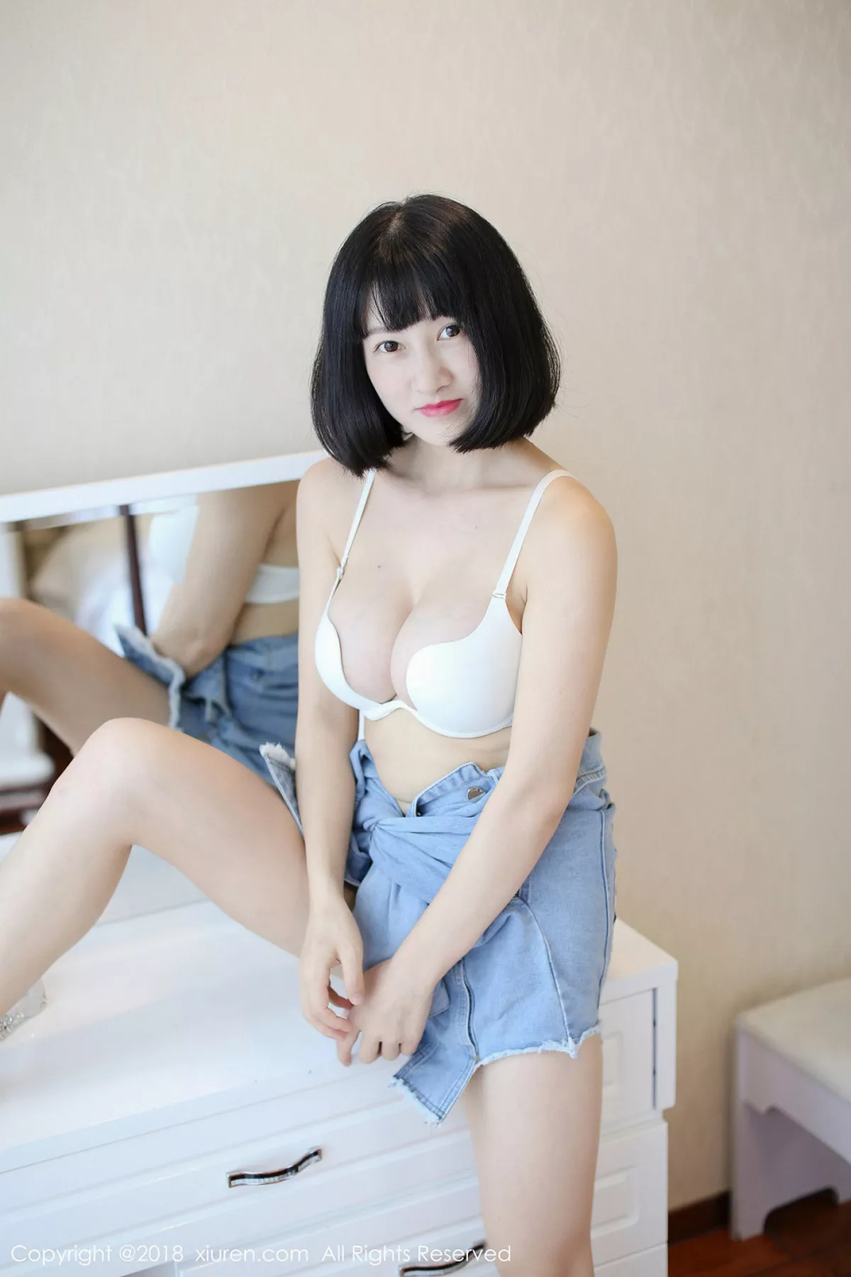 秀人集.com_[XiuRen秀人网]No.1001_嫩模小探戈居家私房白色内衣配牛仔短裙秀豪乳诱惑写真41P