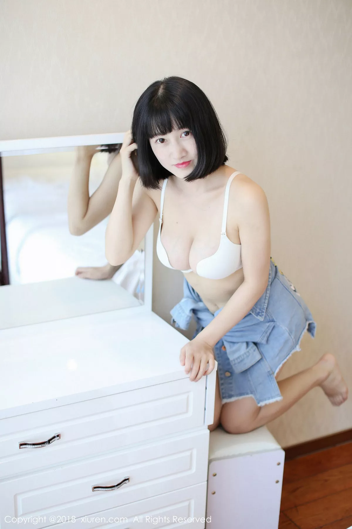 秀人集.com_[XiuRen秀人网]No.1001_嫩模小探戈居家私房白色内衣配牛仔短裙秀豪乳诱惑写真41P