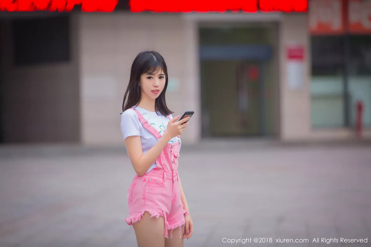 秀人集.com_[XiuRen秀人网]No.1026_嫩模艾栗栗居家黑色蕾丝内衣+户外清新美腿魅惑写真42P