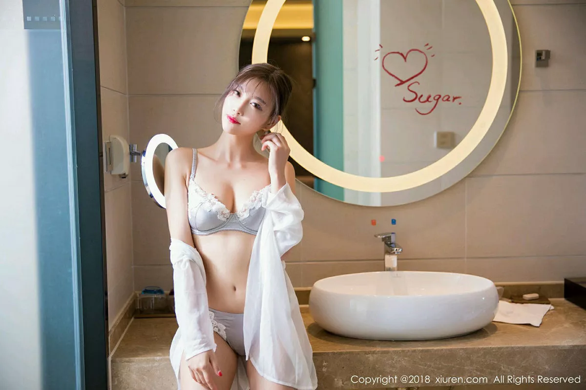 秀人集.com_[XiuRen秀人网]No.1033_甜美女神杨晨晨sugar浴室里粉红吊带衣湿身透视诱惑写真53P