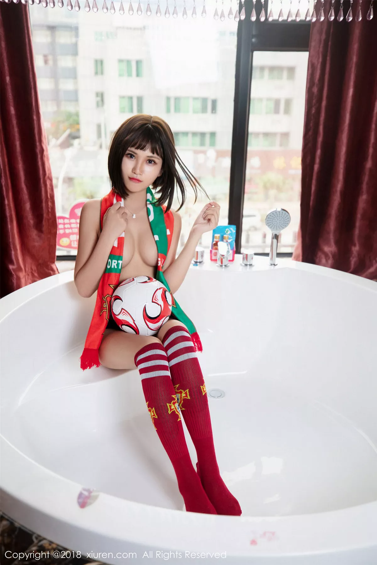 秀人集.com_[XiuRen秀人网]No.1083_嫩模萌宝儿BoA浴缸里全裸露美乳奶油遮点惹火诱惑写真49P