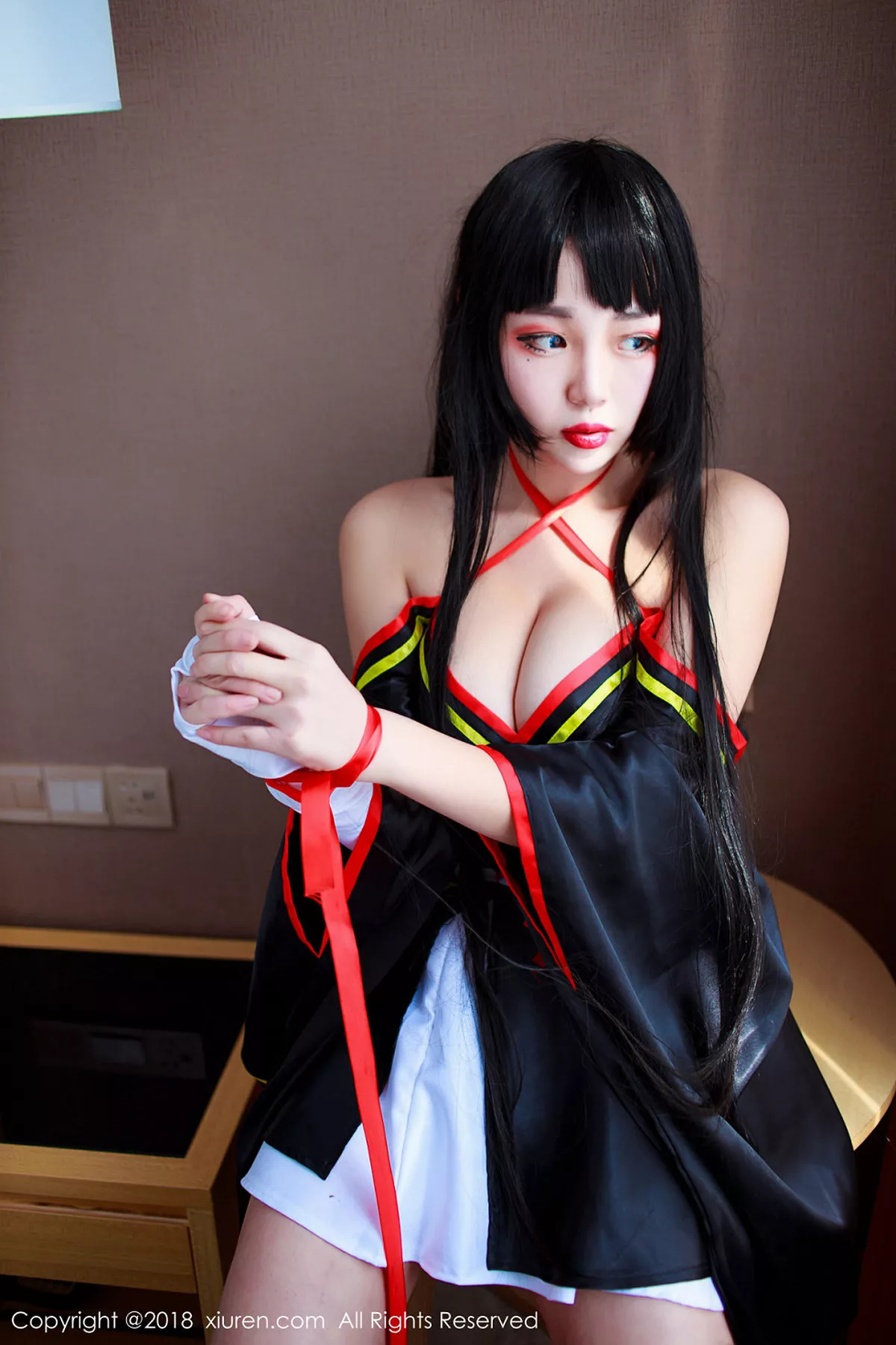 秀人集.com_[XiuRen秀人网]No.1118_嫩模米粒米粒私房COS露豪乳红色血滴子遮点极致诱惑写真50P