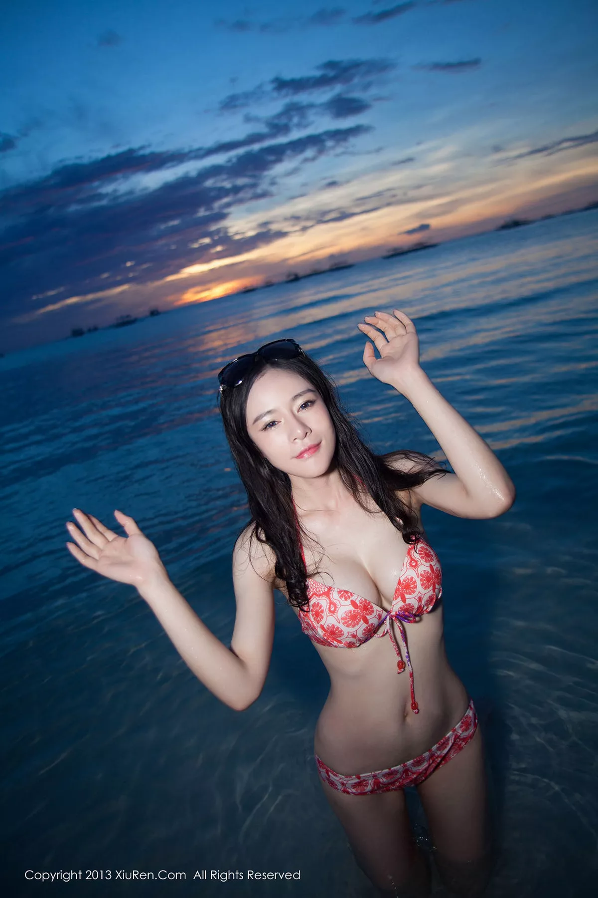 秀人集.com_[XiuRen秀人网]No.060_嫩模nancy小姿性感花色比基尼海边湿身诱惑写真75P