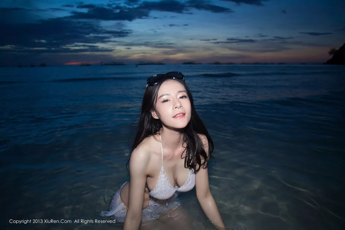 秀人集.com_[XiuRen秀人网]No.069_嫩模nancy小姿白色情趣内衣泳池里湿身诱惑写真73P