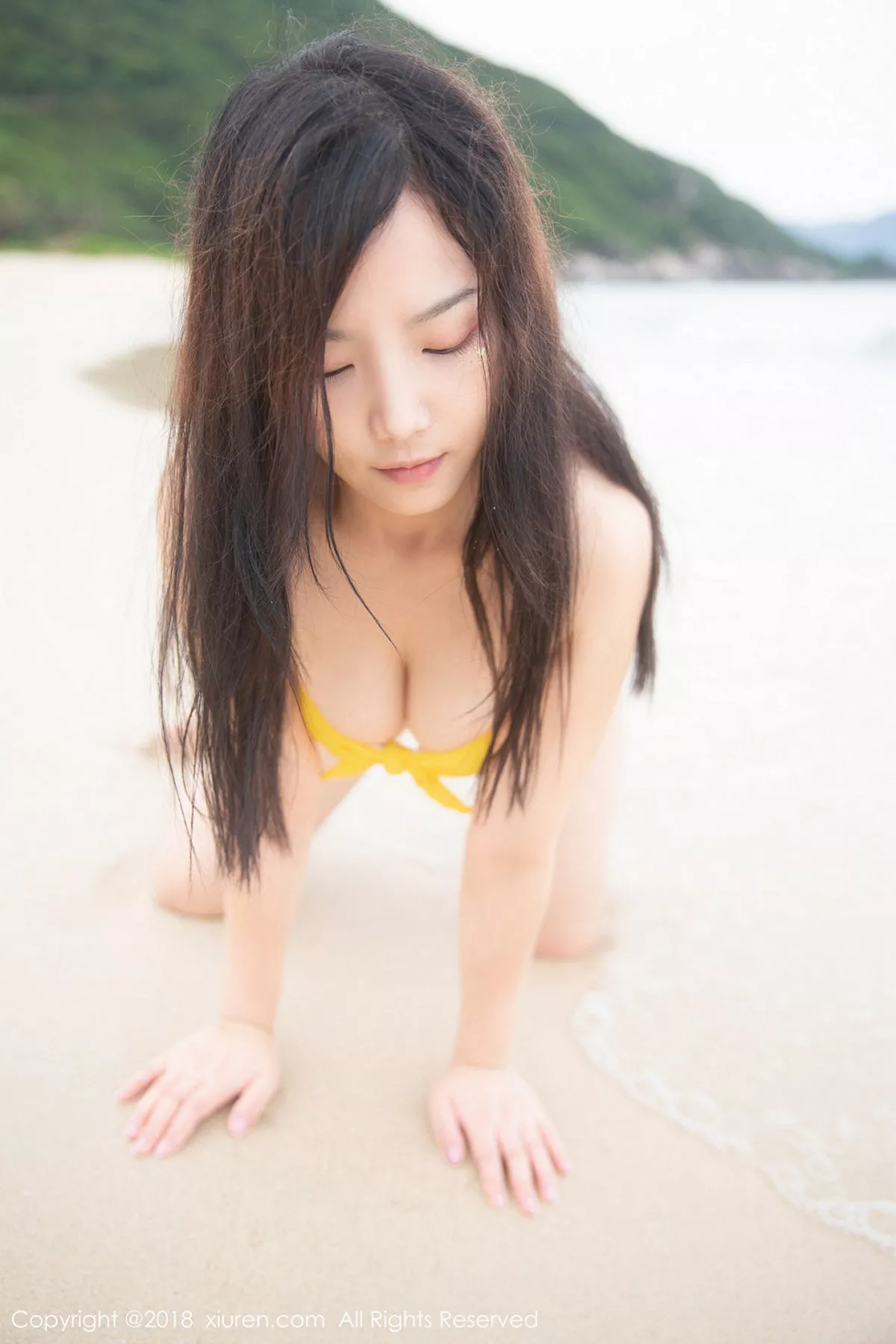 秀人集.com_[XiuRen秀人网]No.1154_嫩模徐微微mia黄色比基尼+草莓三点式内衣完美诱惑写真44P