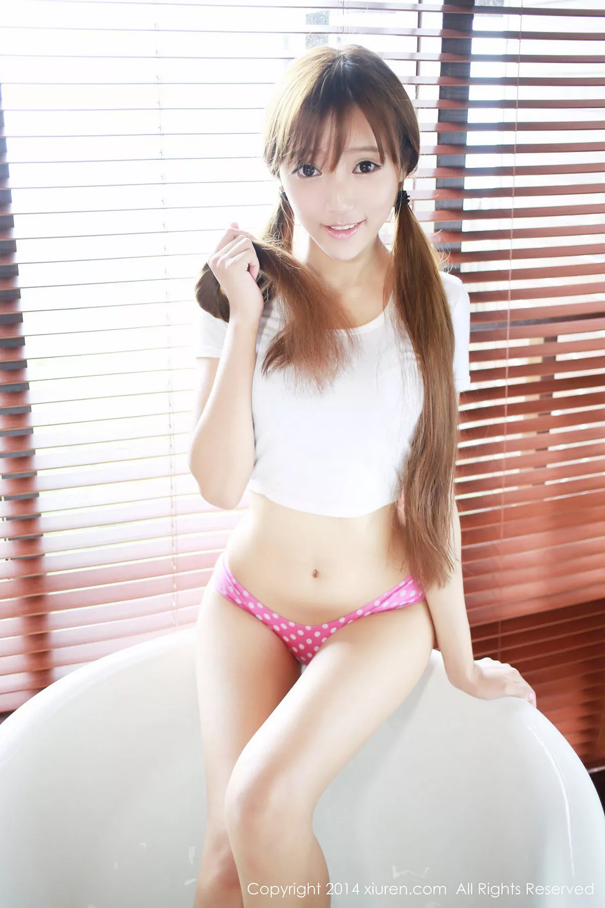 秀人集.com_[XiuRen秀人网]No.149_嫩模王馨瑶yanni三亚旅拍纯美少女系列靓丽迷人写真50P