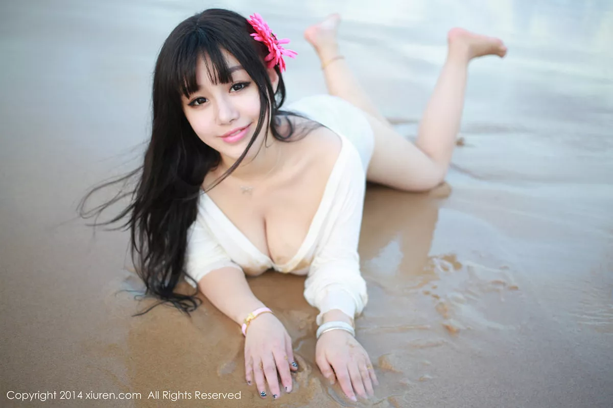 秀人集.com_[XiuRen秀人网]No.150_嫩模Barbie可儿三亚旅拍沙滩边性感内衣豪乳诱惑写真54P