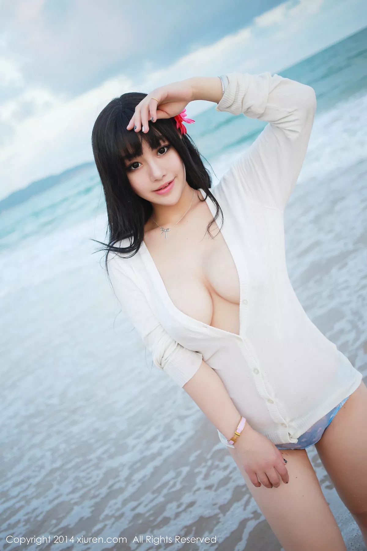 秀人集.com_[XiuRen秀人网]No.150_嫩模Barbie可儿三亚旅拍沙滩边性感内衣豪乳诱惑写真54P