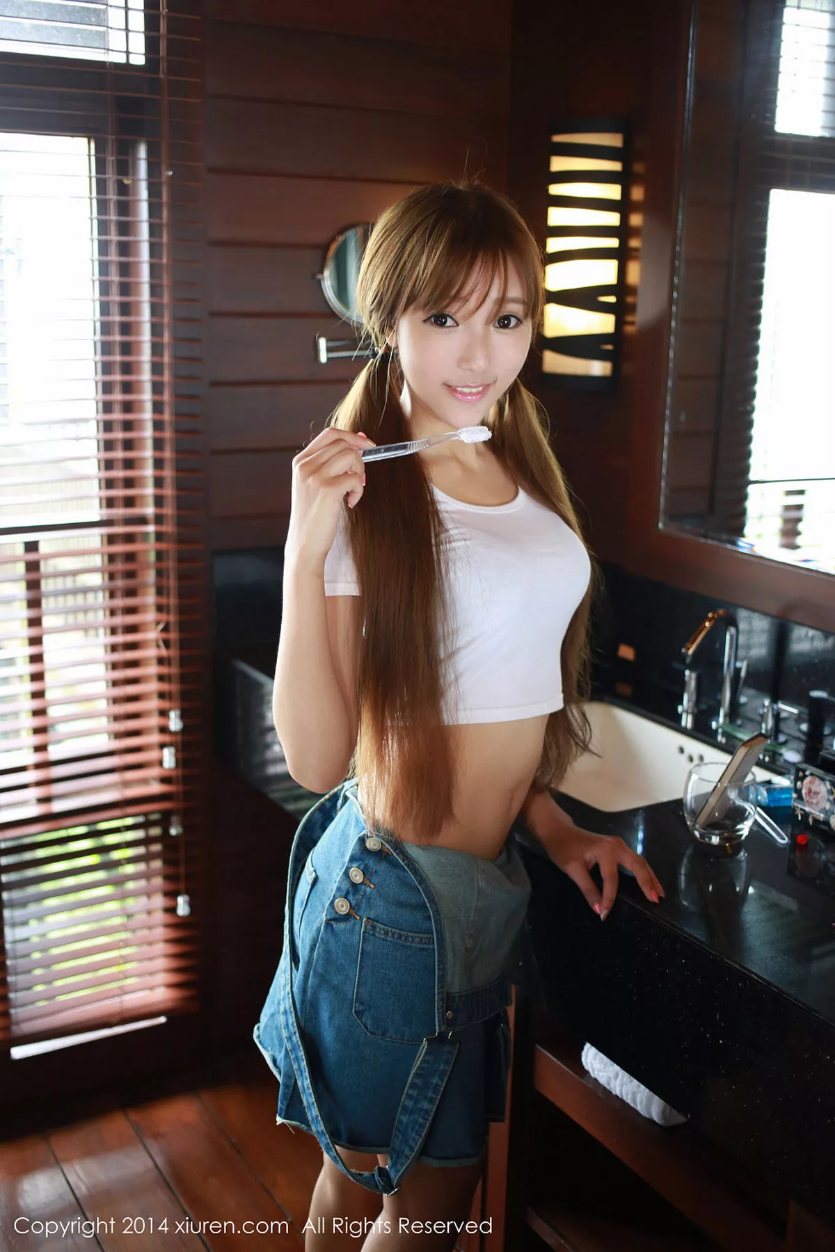 秀人集.com_[XiuRen秀人网]No.149_嫩模王馨瑶yanni三亚旅拍纯美少女系列靓丽迷人写真50P