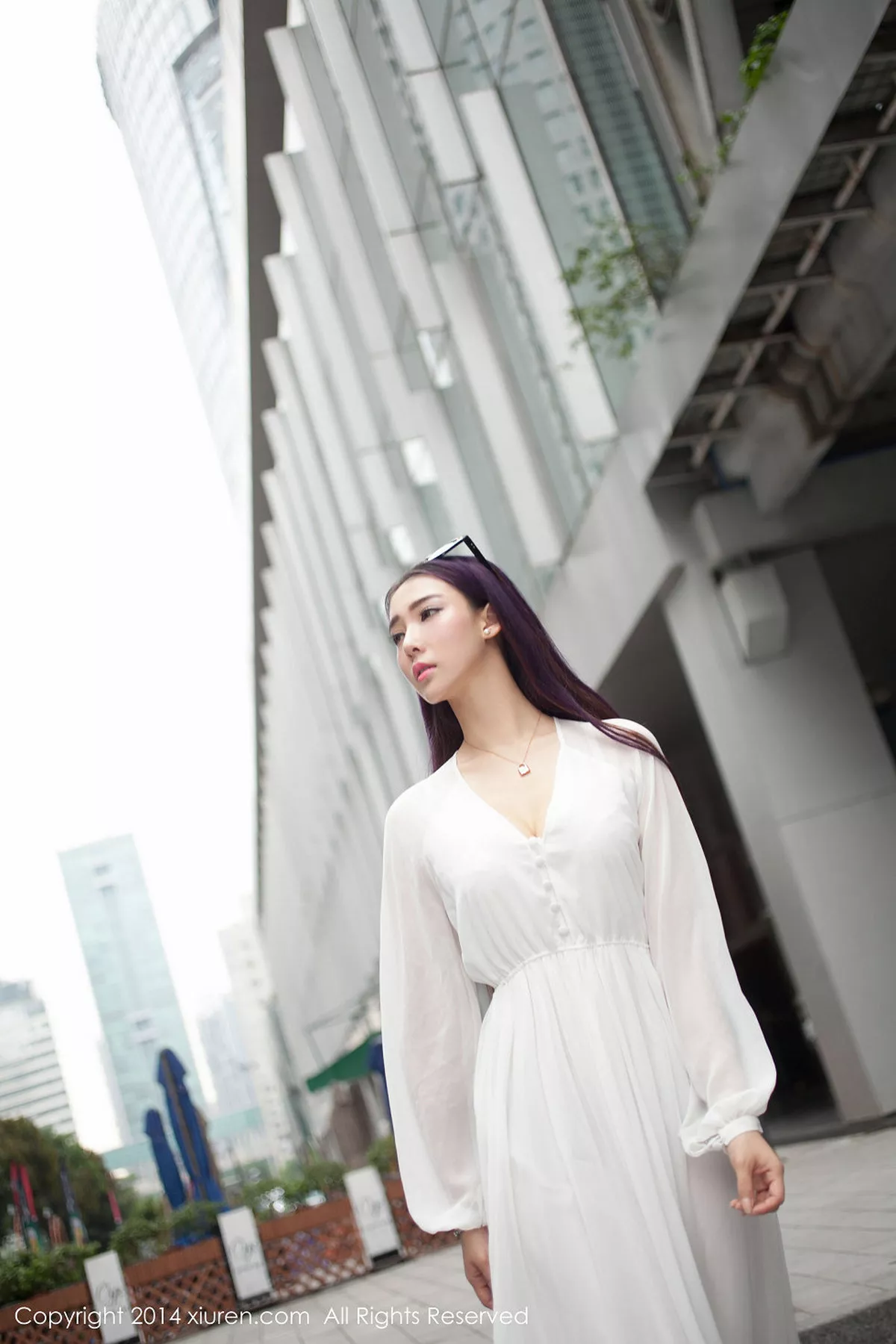 秀人集.com_[XiuRen秀人网]No.131_嫩模梦娜Vanessa白色连身睡裙大尺度真空美胸诱惑写真58P
