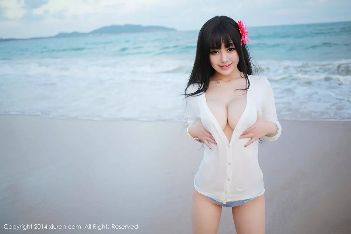 秀人集.com_[XiuRen秀人网]No.150_嫩模Barbie可儿三亚旅拍沙滩边性感内衣豪乳诱惑写真54P