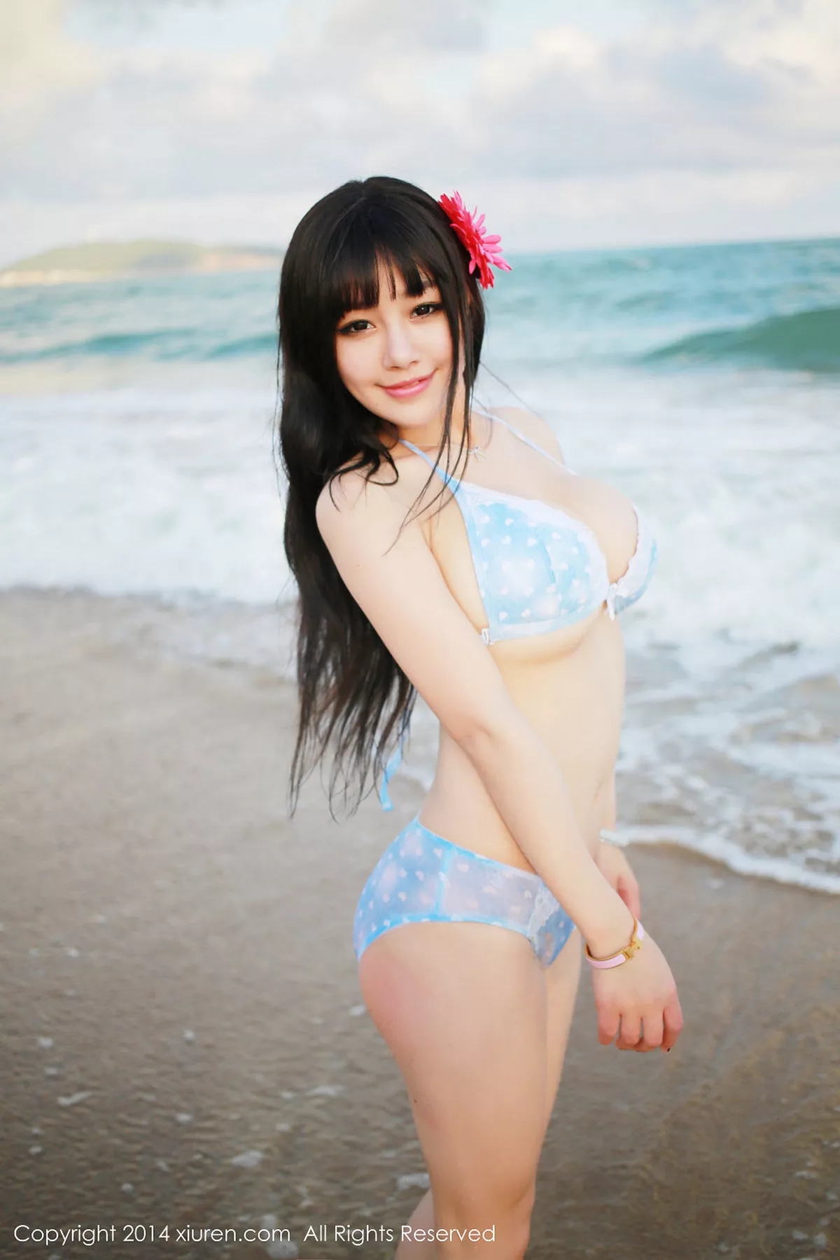 秀人集.com_[XiuRen秀人网]No.140_美模barbie可儿沙滩边性感比基尼秀傲人豪乳诱惑写真58P